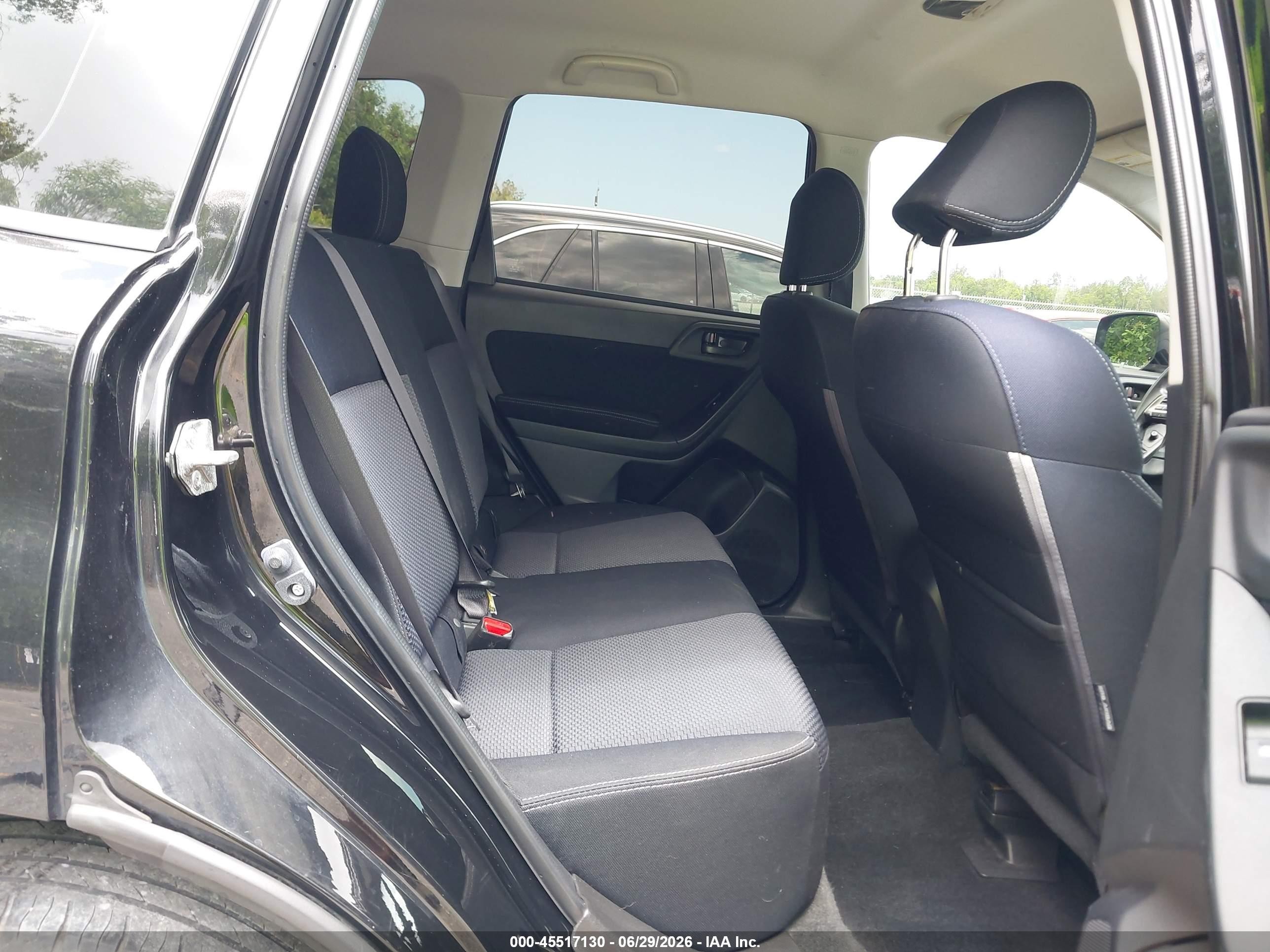 2015 Subaru Forester 2.5i Black vin: JF2SJAAC2FH583171