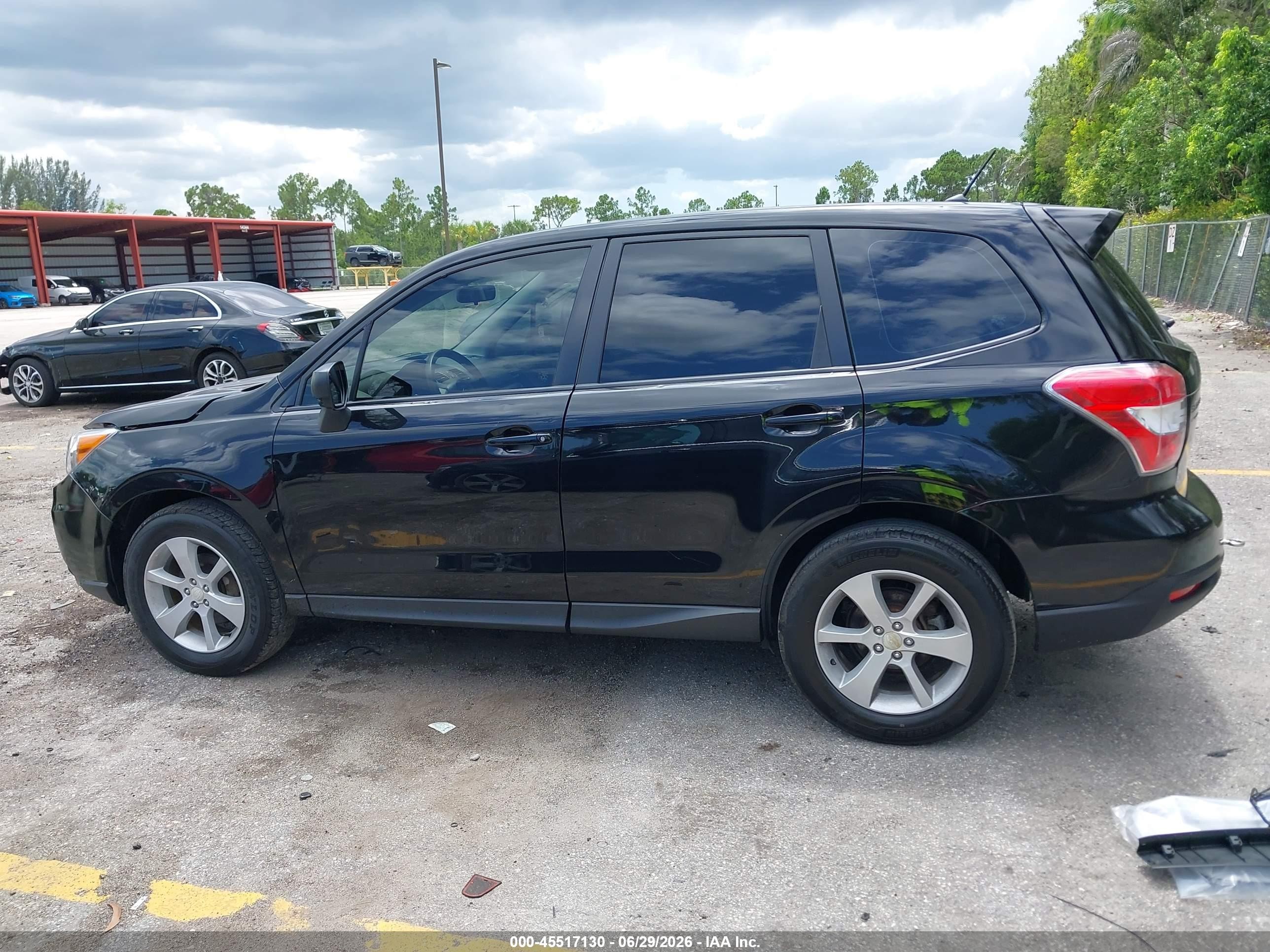 2015 Subaru Forester 2.5i Black vin: JF2SJAAC2FH583171