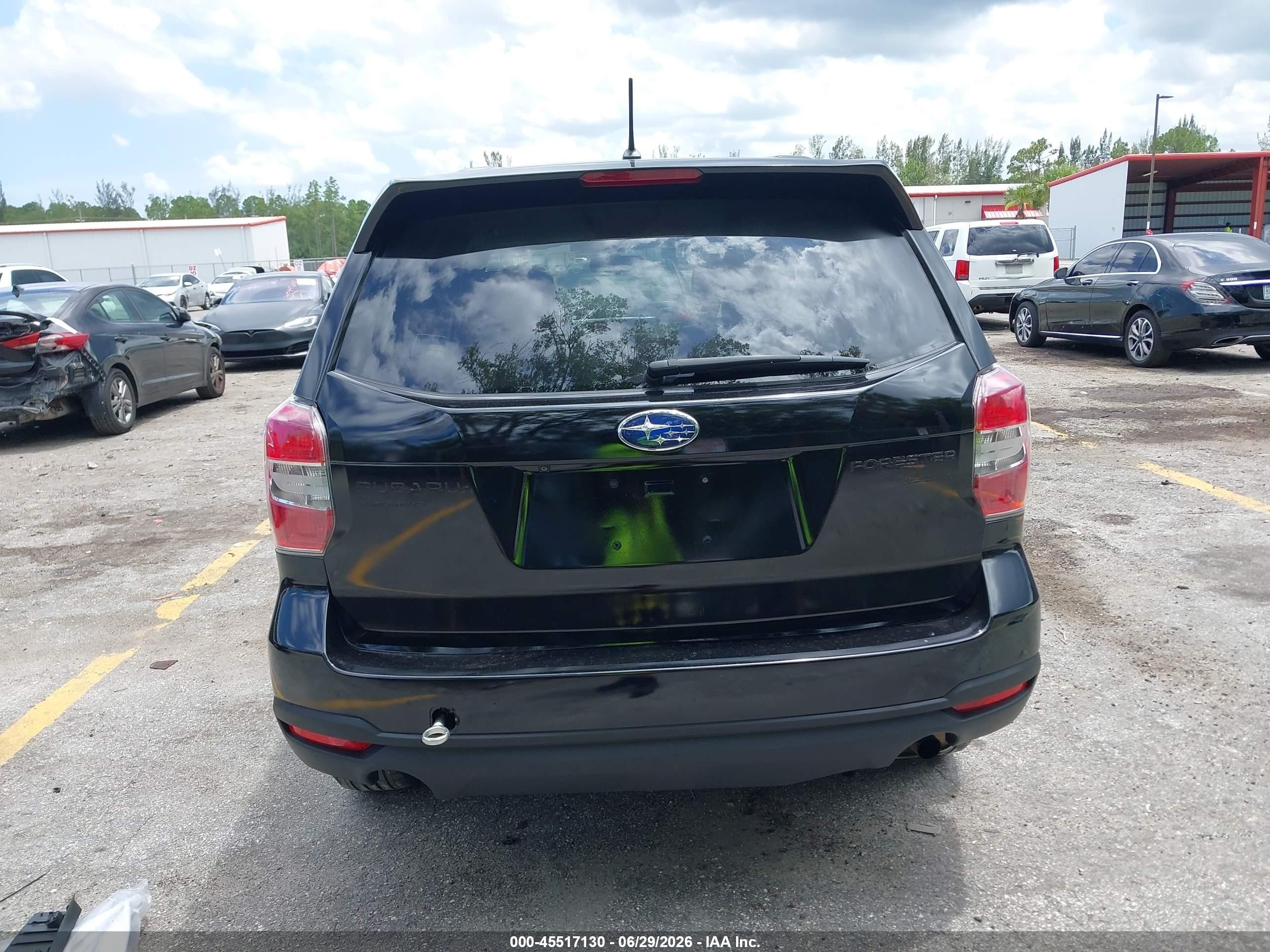 2015 Subaru Forester 2.5i Black vin: JF2SJAAC2FH583171
