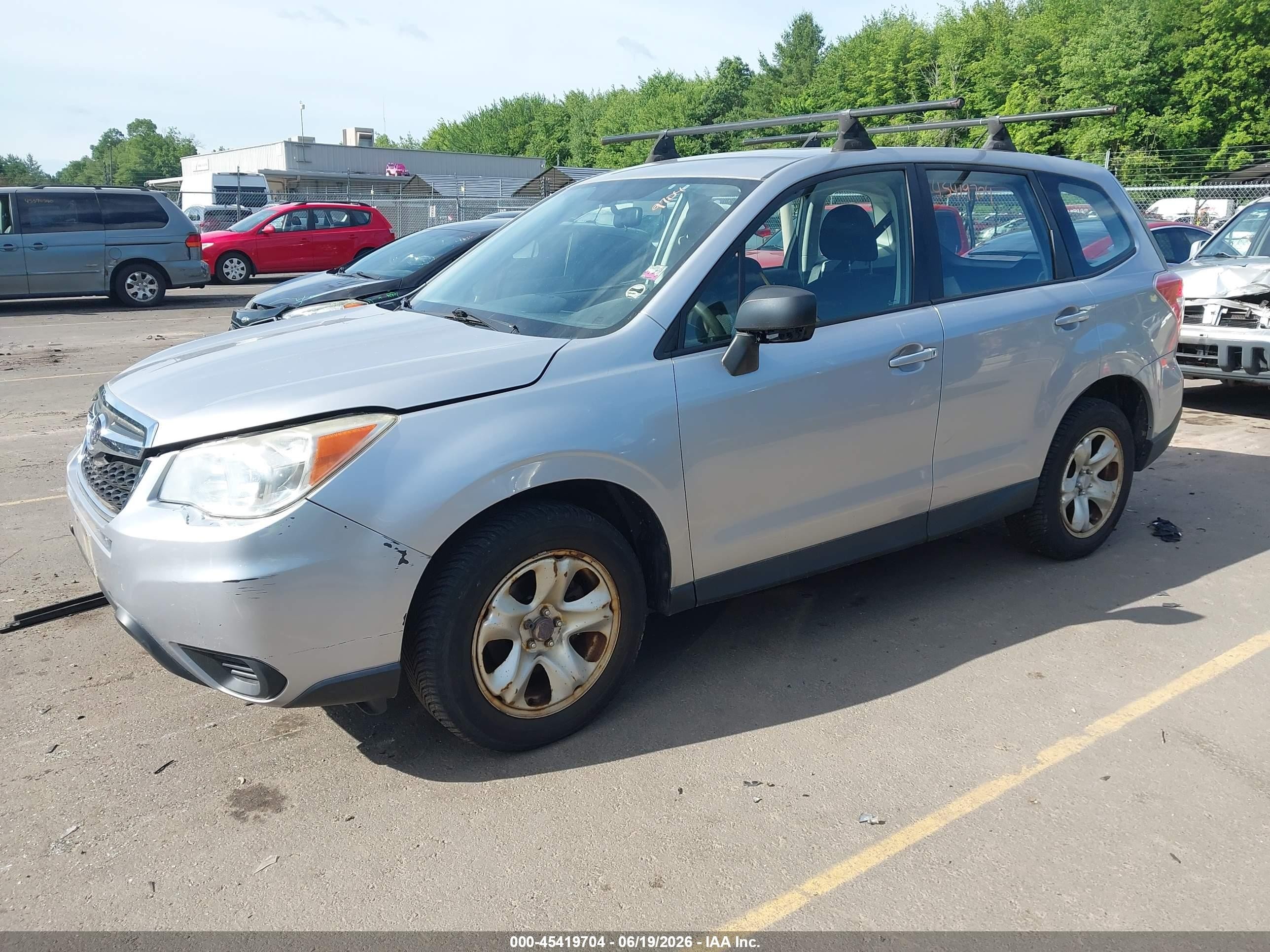 2014 Subaru Forester 2.5i Silver vin: JF2SJAAC3EH424545