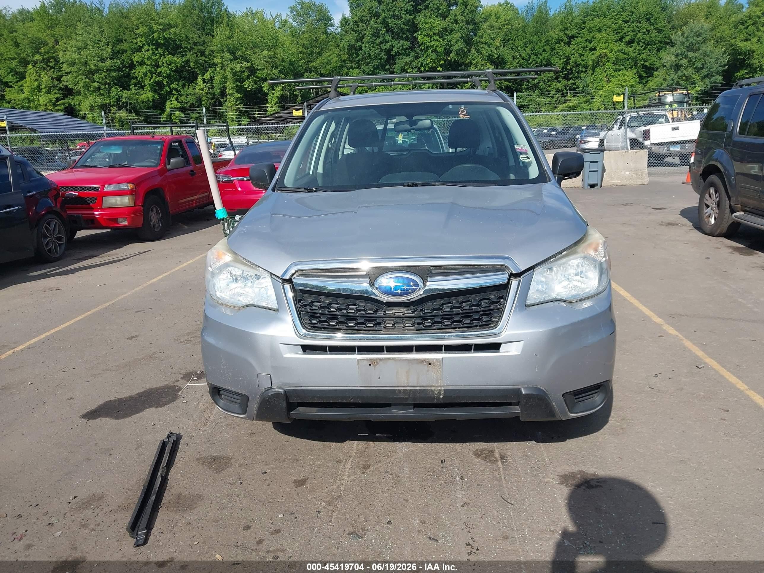 2014 Subaru Forester 2.5i Silver vin: JF2SJAAC3EH424545
