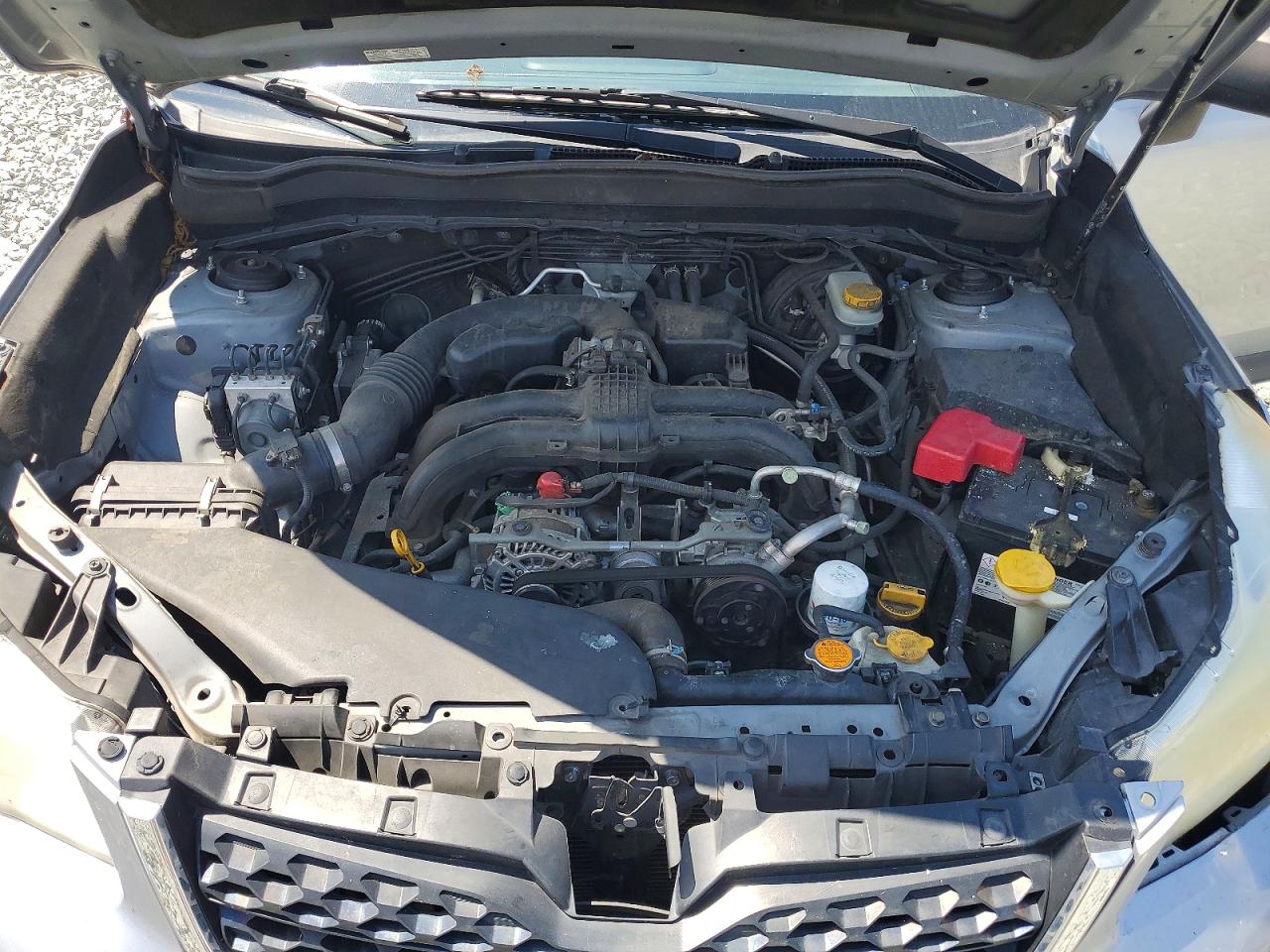 2014 Subaru Forester 2.5i Silver vin: JF2SJAAC3EH446884