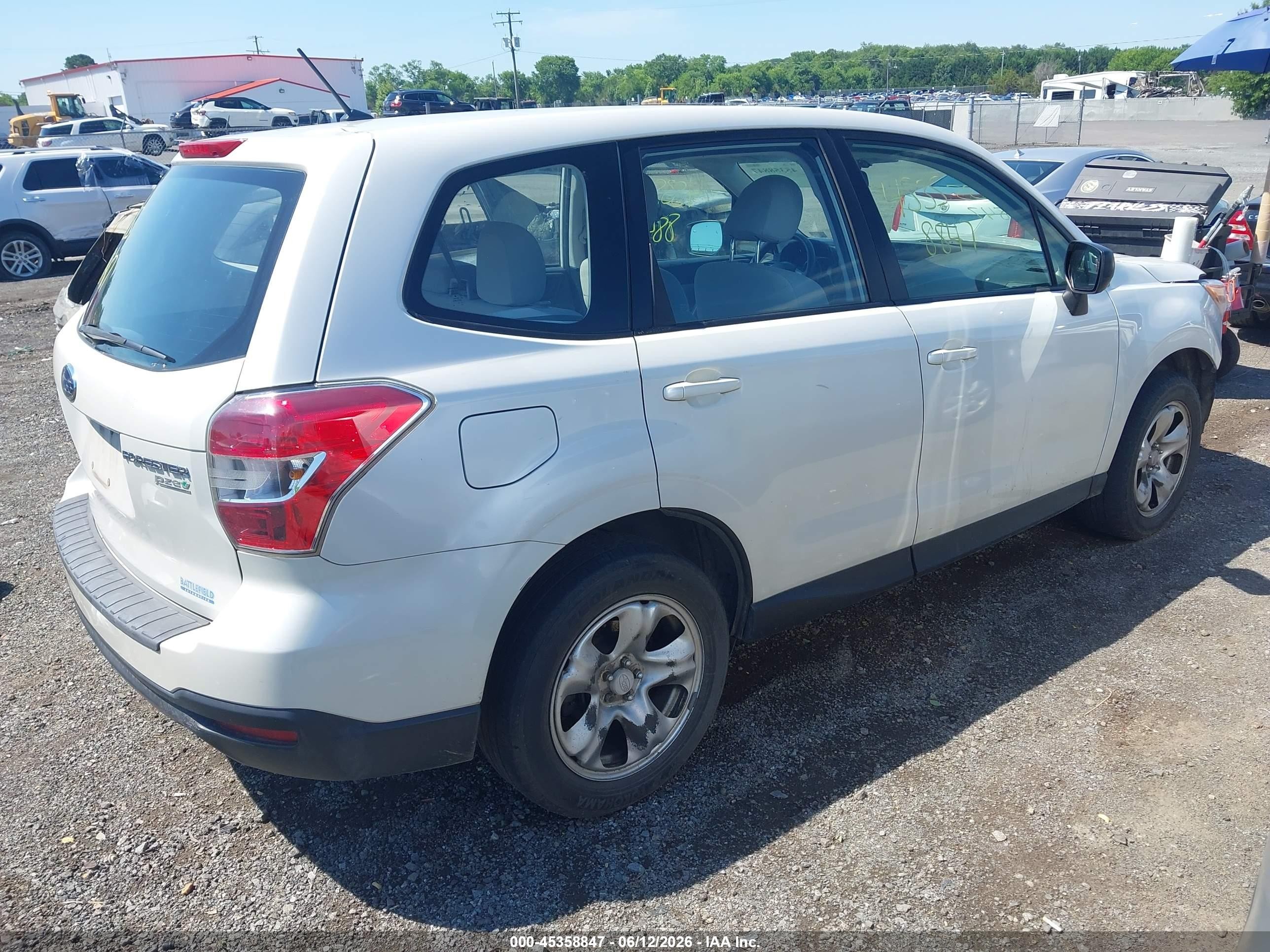 2014 Subaru Forester 2.5i Белый vin: JF2SJAAC3EH521650
