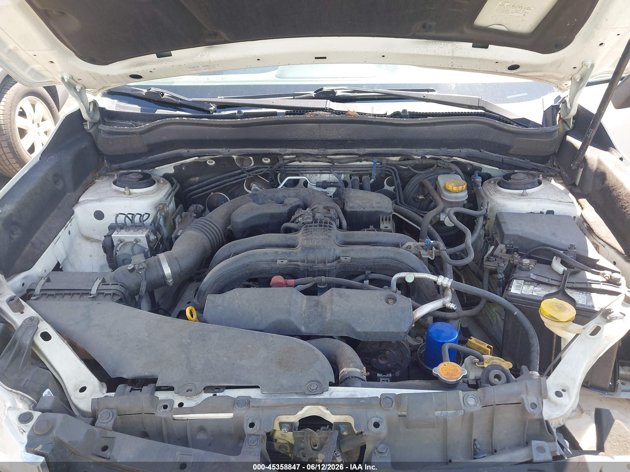 2014 Subaru Forester 2.5i Белый vin: JF2SJAAC3EH521650