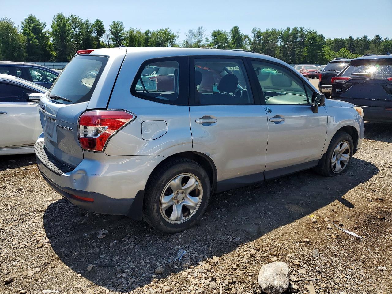 2014 Subaru Forester 2.5i Silver vin: JF2SJAAC4EH469574