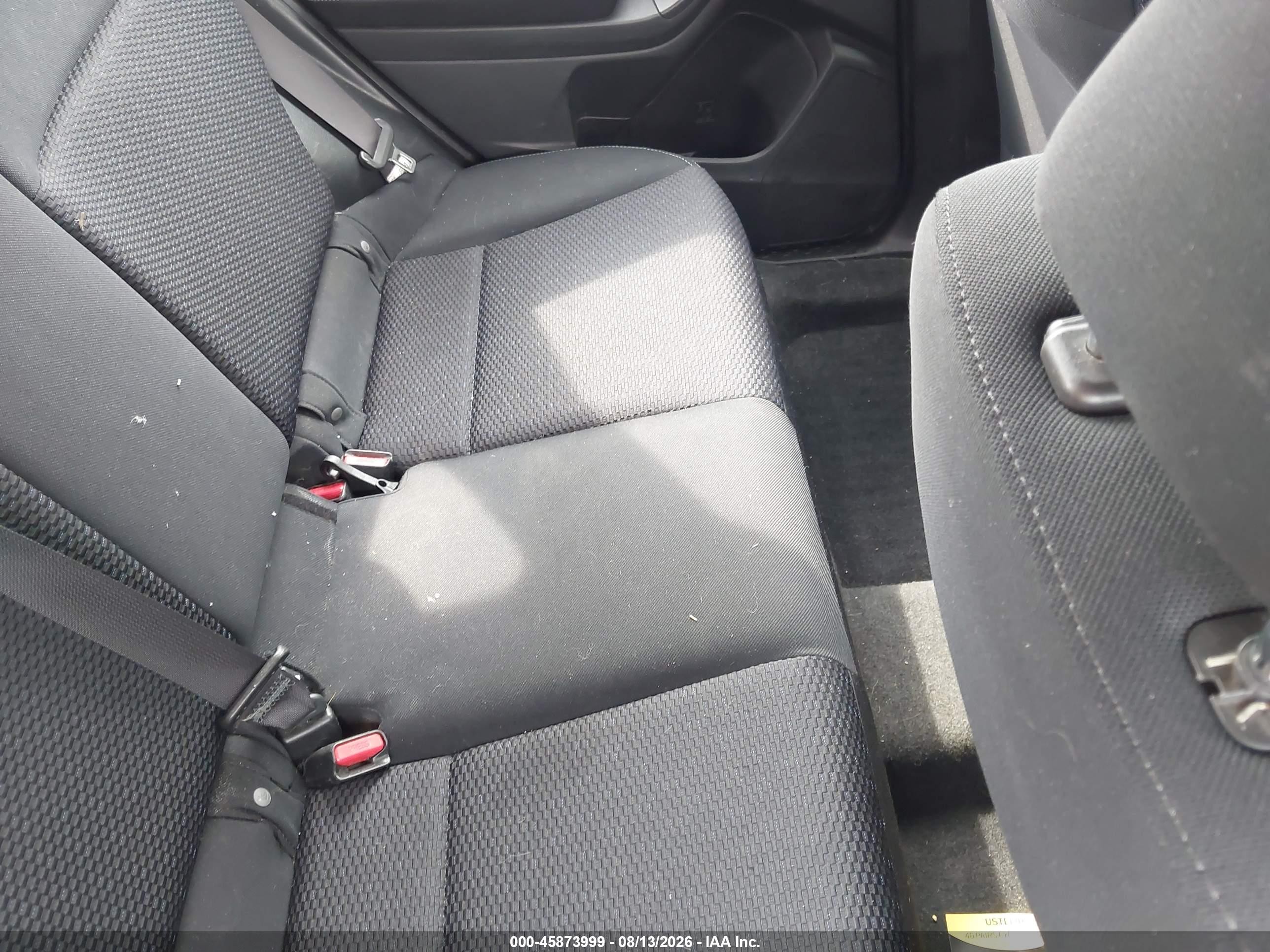 2014 Subaru Forester 2.5i Silver vin: JF2SJAAC4EH480297