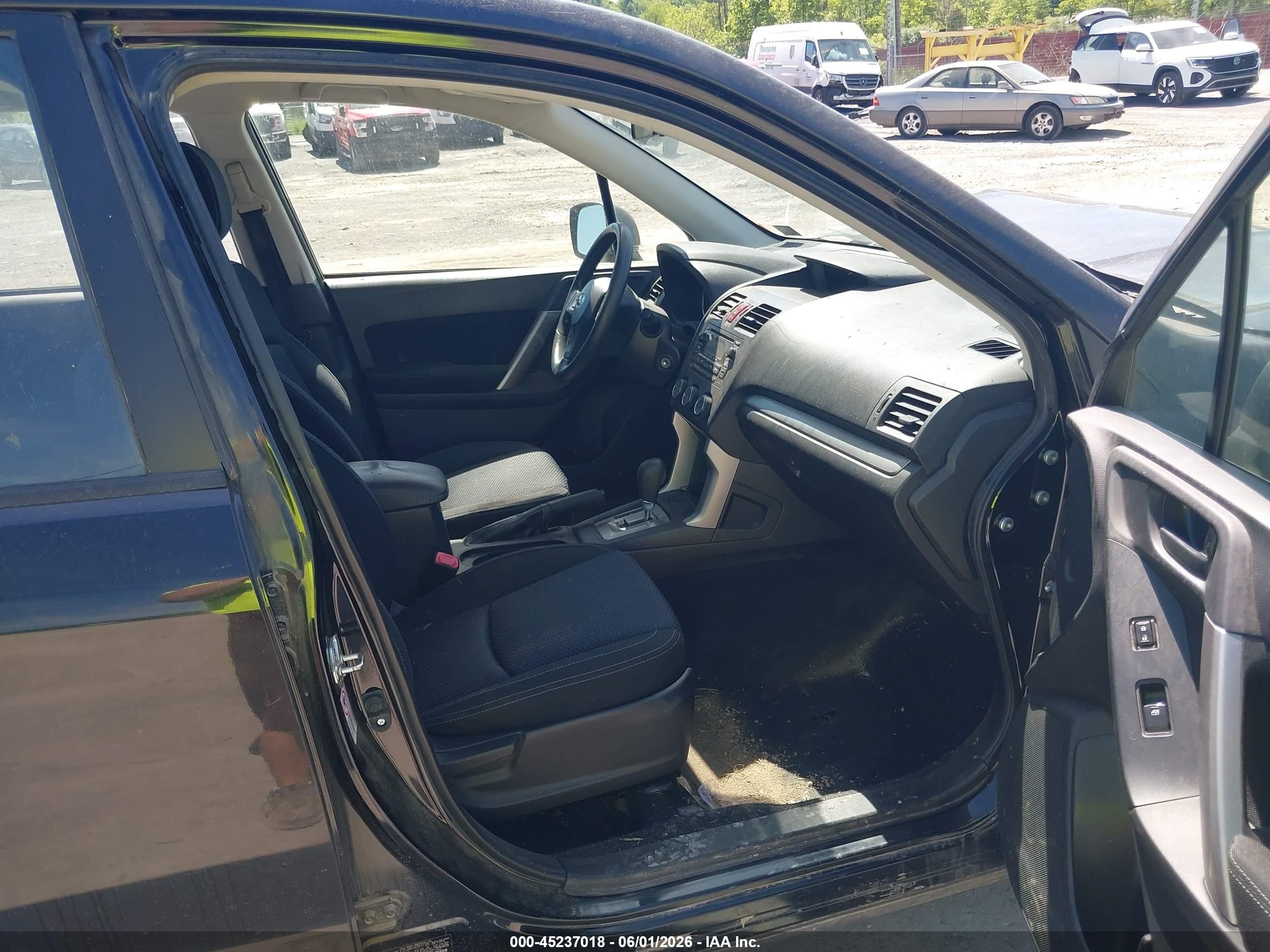 2014 Subaru Forester 2.5i Black vin: JF2SJAAC4EH531300