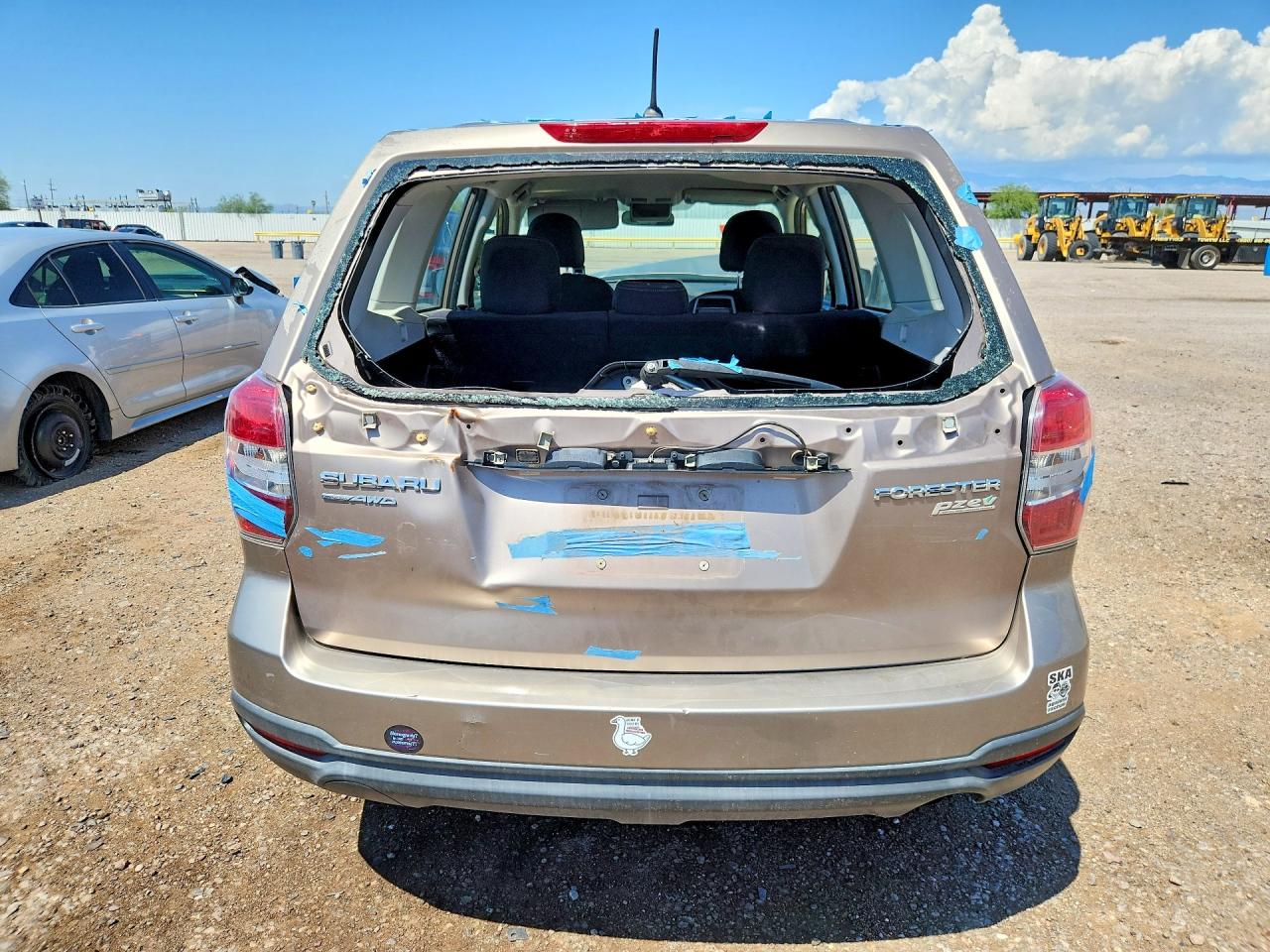 2014 Subaru Forester 2.5i Silver vin: JF2SJAAC5EH414874