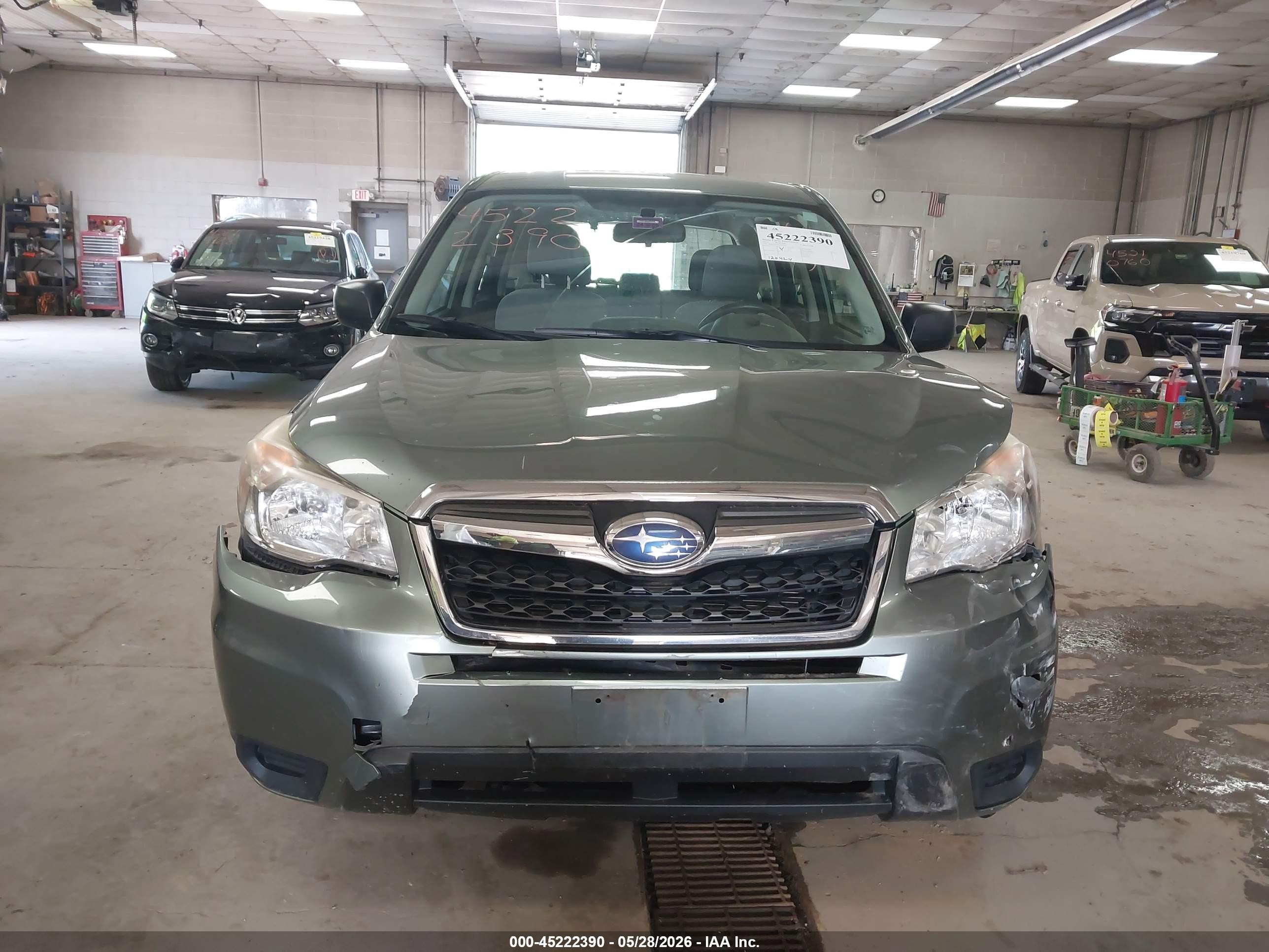 2014 Subaru Forester 2.5i Зеленый vin: JF2SJAAC5EH427656