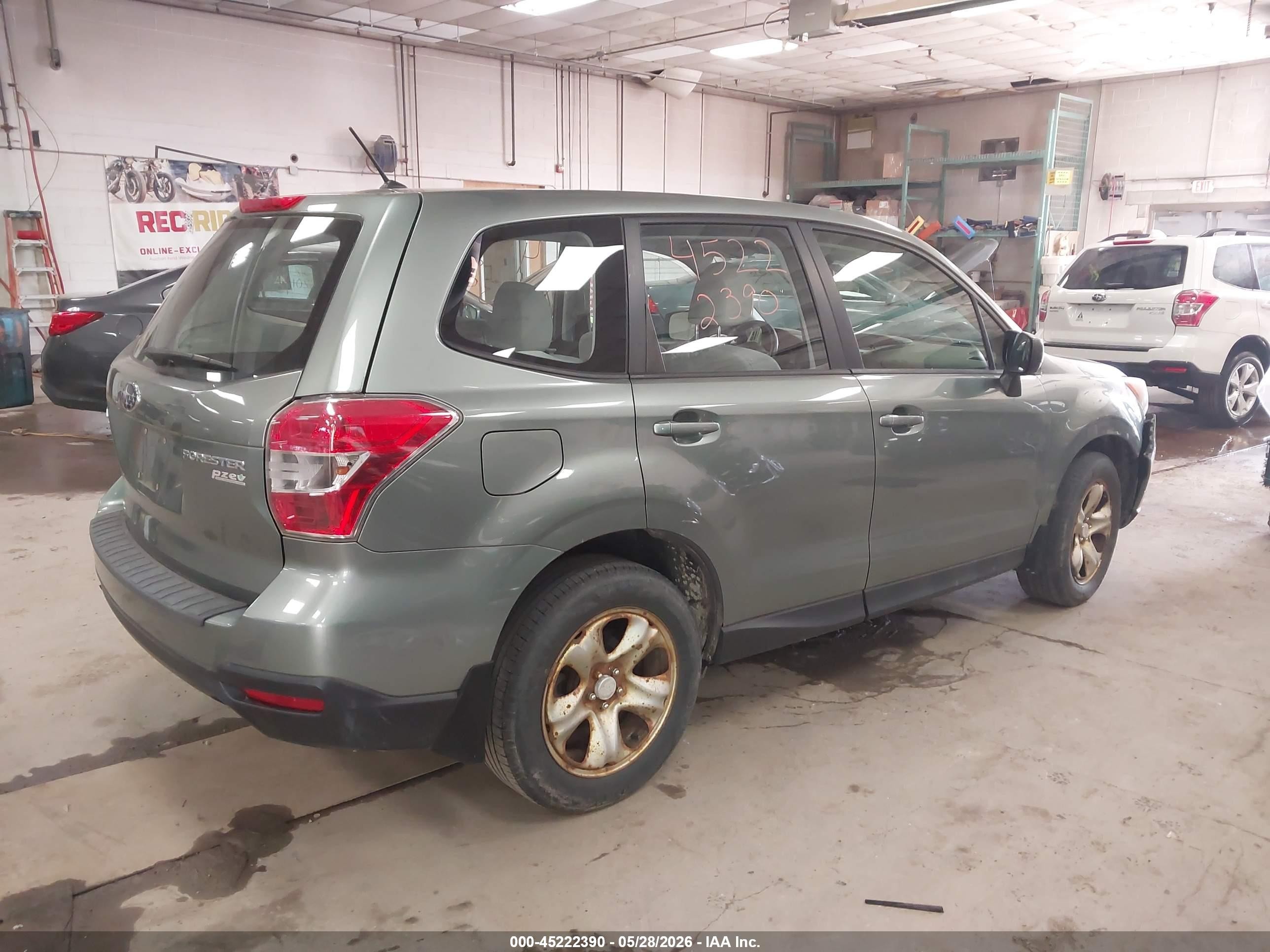 2014 Subaru Forester 2.5i Зеленый vin: JF2SJAAC5EH427656