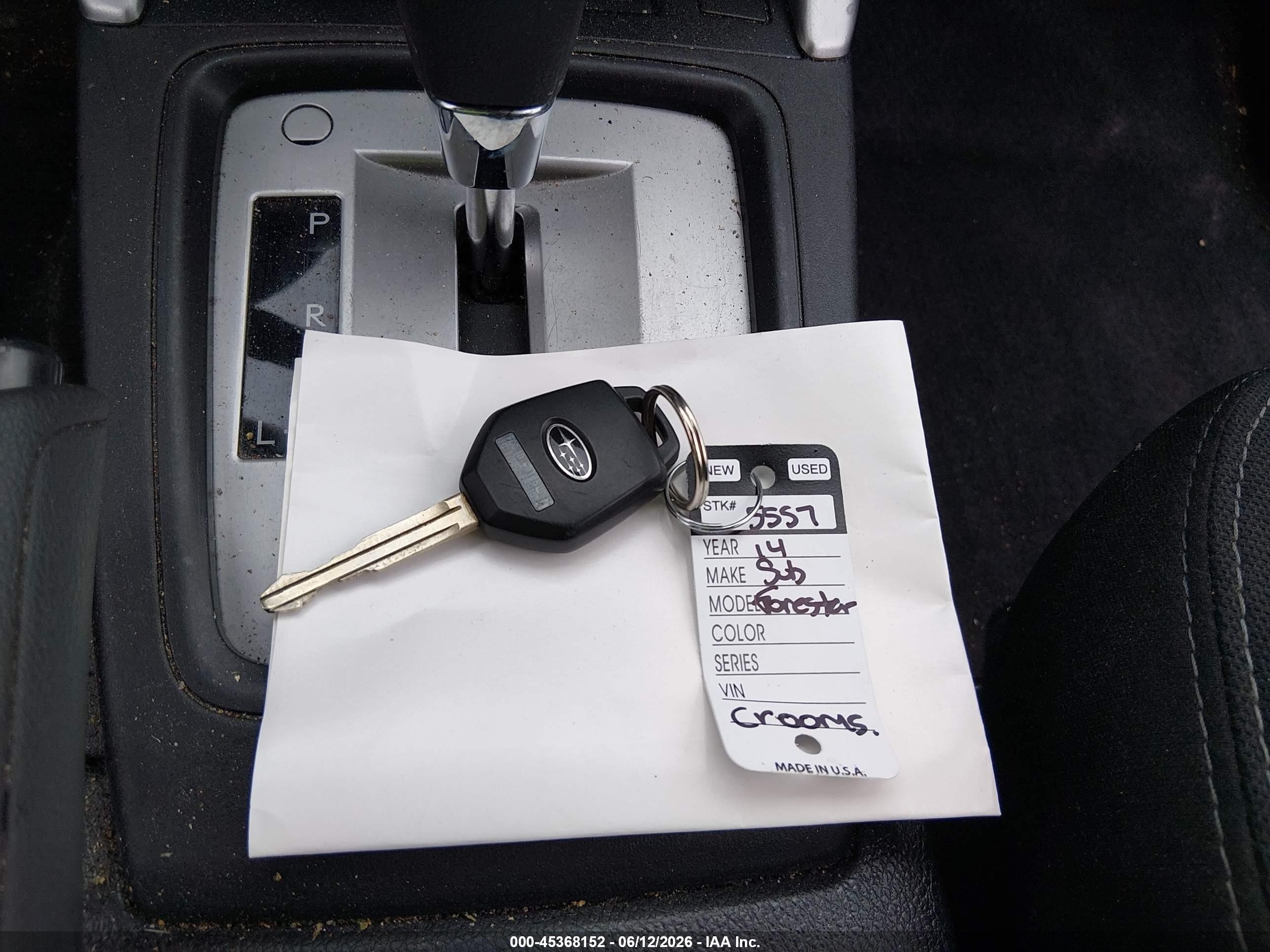 2014 Subaru Forester 2.5i Silver vin: JF2SJAAC5EH528132