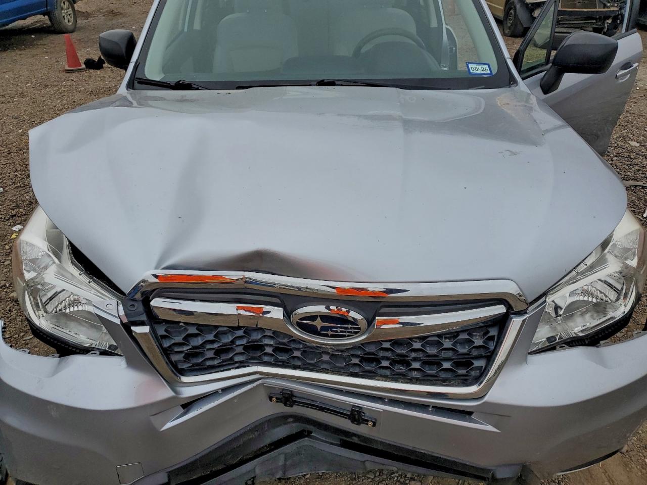 2014 Subaru Forester 2.5i Silver vin: JF2SJAAC6EH480267