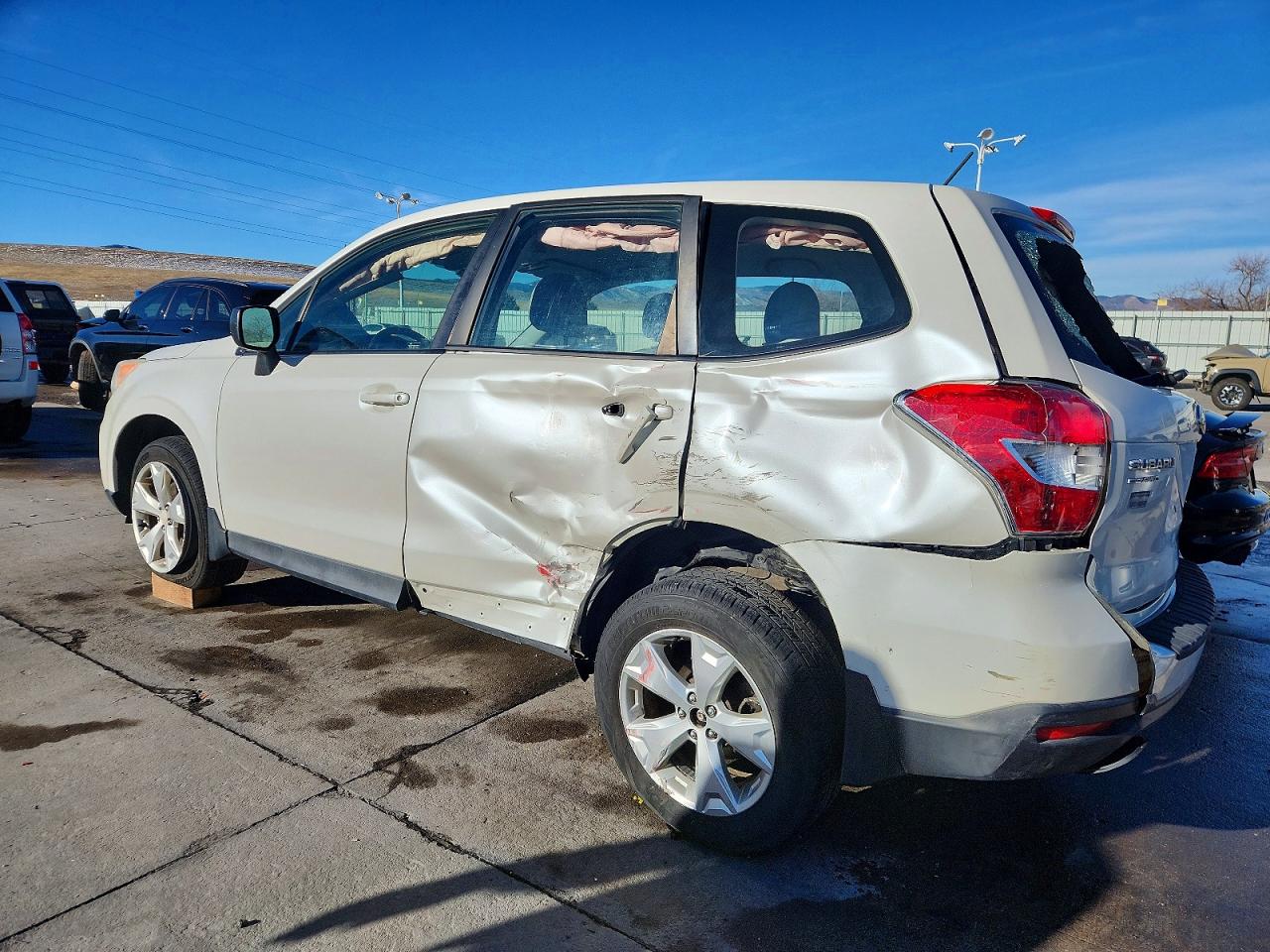 2014 Subaru Forester 2.5i White vin: JF2SJAAC6EH482553