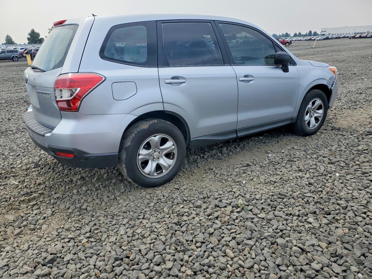 2014 Subaru Forester 2.5i Silver vin: JF2SJAAC6EH486148