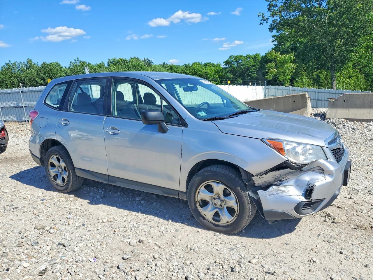 2014 Subaru Forester 2.5i Silver vin: JF2SJAAC6EH507385