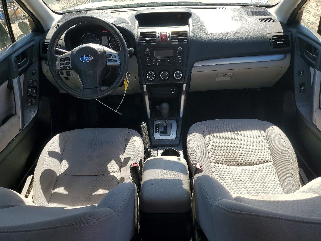 2014 Subaru Forester 2.5i Silver vin: JF2SJAAC6EH507385