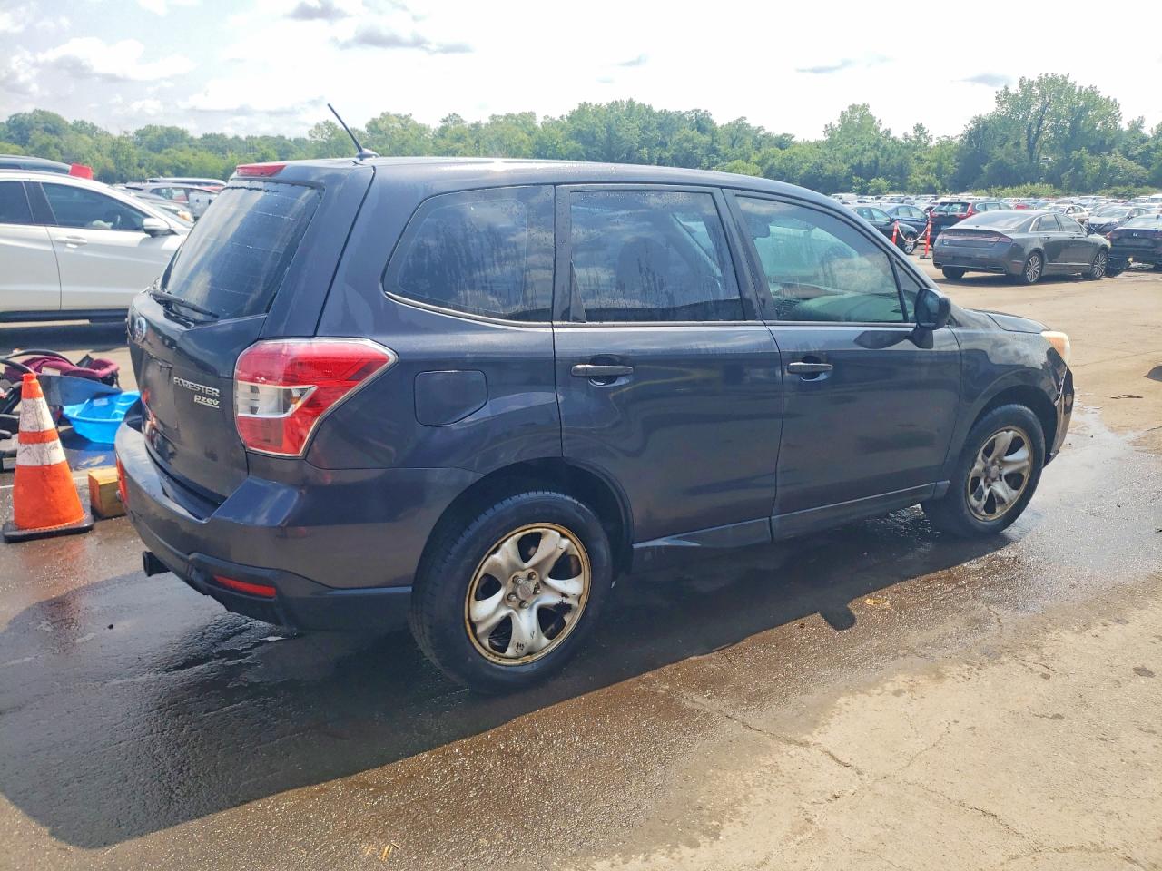2015 Subaru Forester 2.5i Gray vin: JF2SJAAC6FH532837