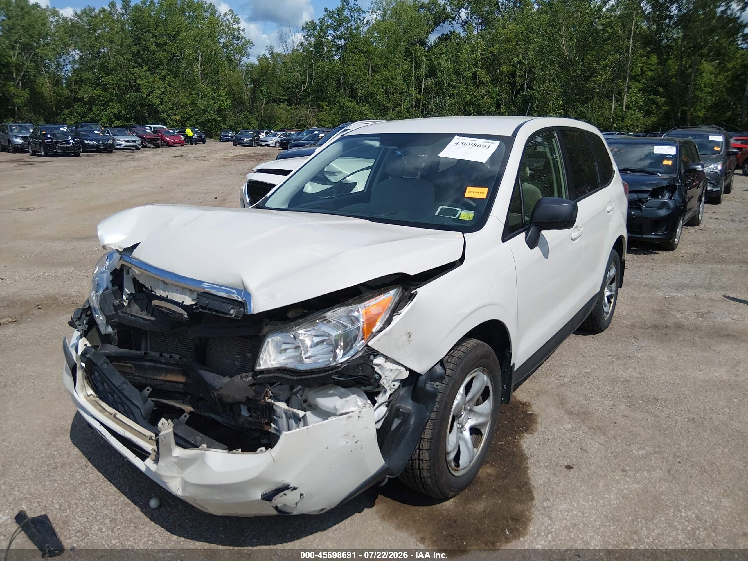 2015 Subaru Forester 2.5i White vin: JF2SJAAC6FH818655