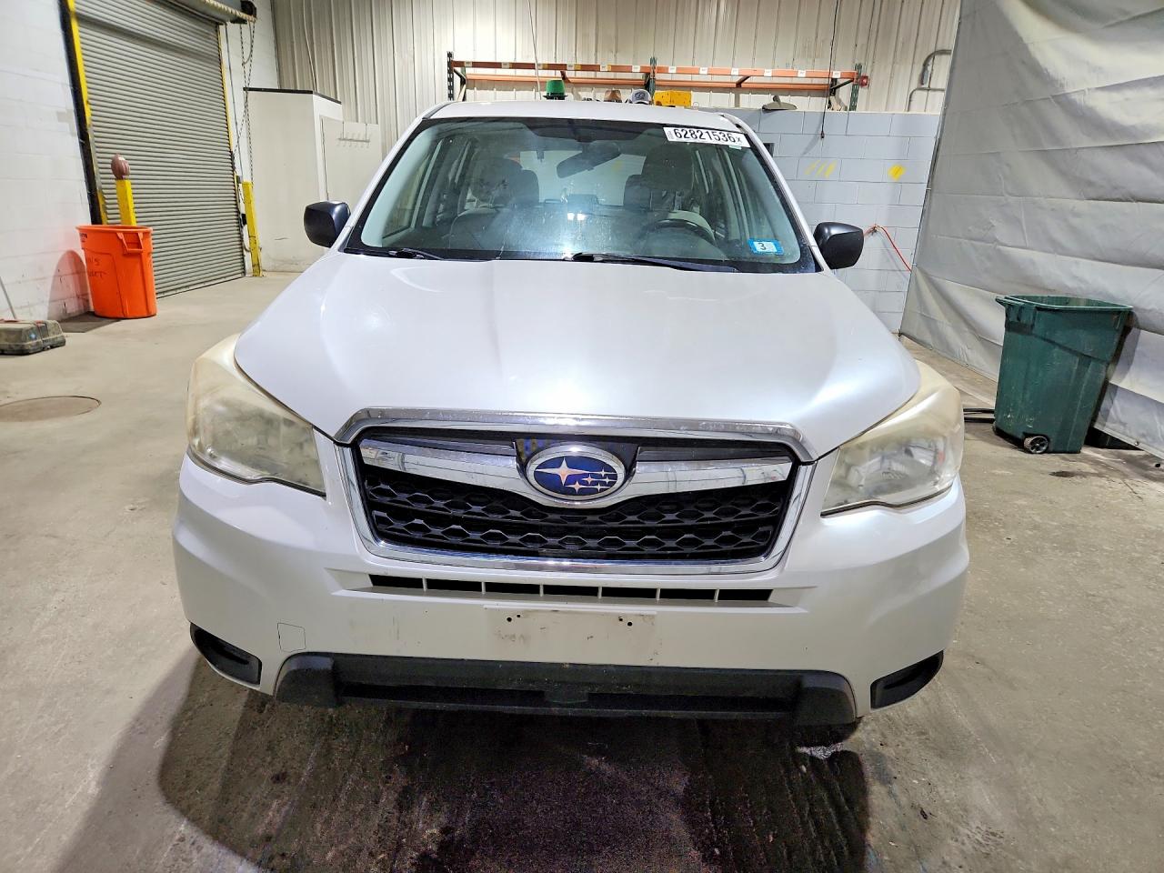 2014 Subaru Forester 2.5i White vin: JF2SJAAC7EG426692