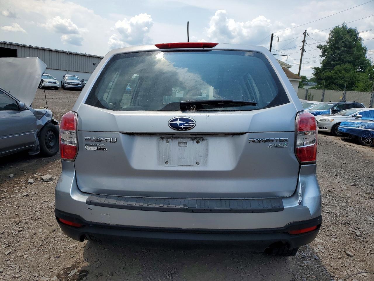 2014 Subaru Forester 2.5i Серебряный vin: JF2SJAAC7EH416402