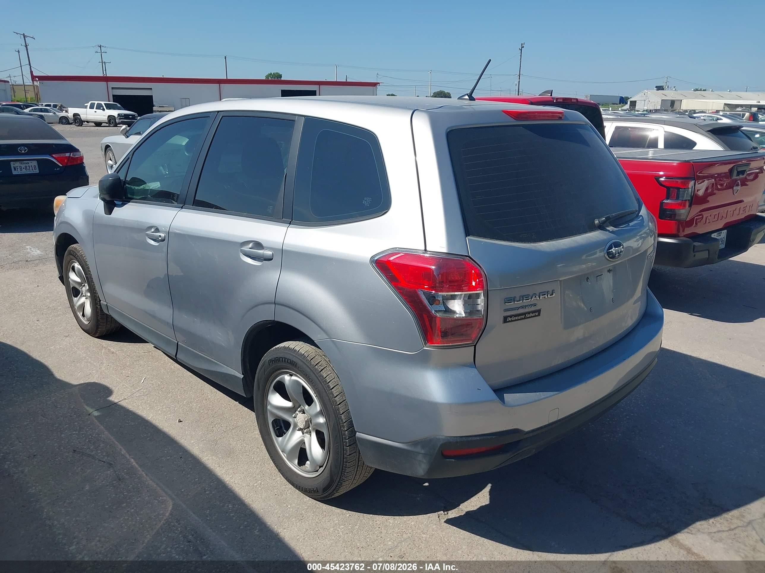 2014 Subaru Forester 2.5i Silver vin: JF2SJAAC7EH422099