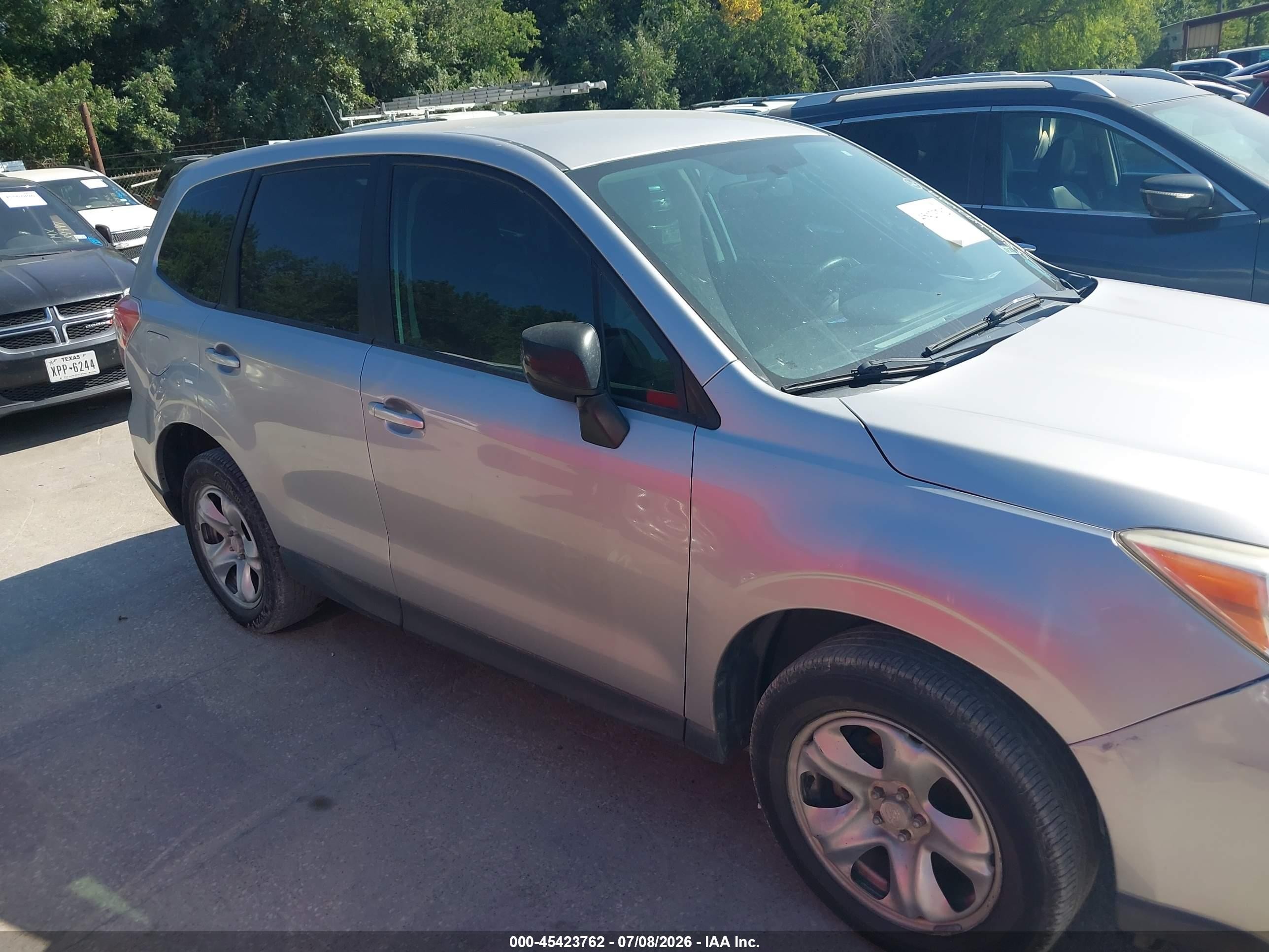 2014 Subaru Forester 2.5i Silver vin: JF2SJAAC7EH422099