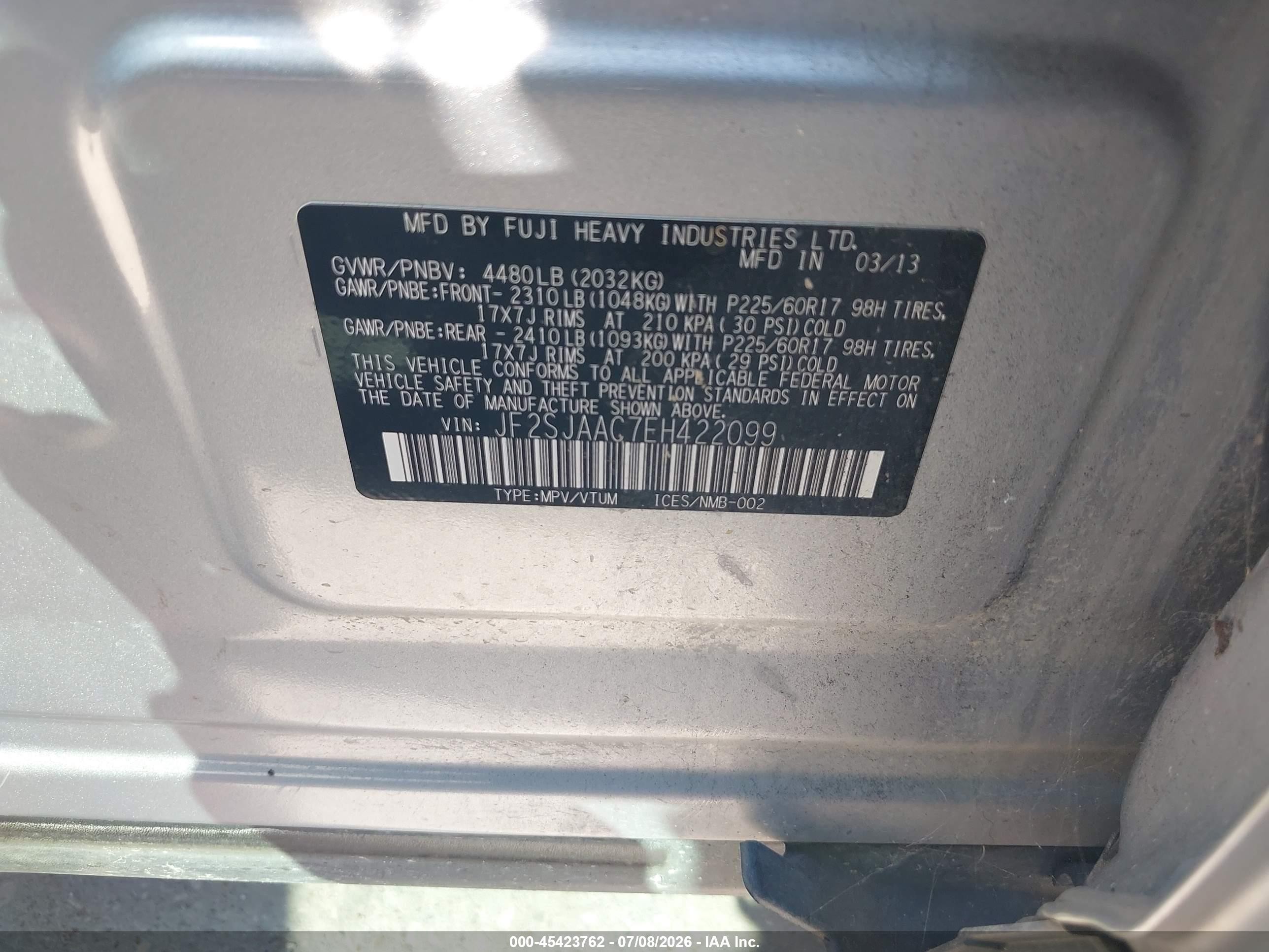 2014 Subaru Forester 2.5i Silver vin: JF2SJAAC7EH422099