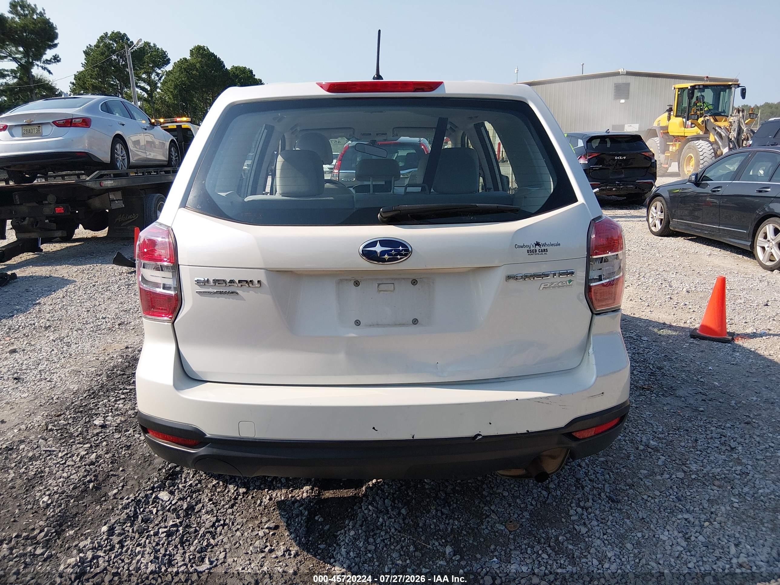 2014 Subaru Forester 2.5i White vin: JF2SJAAC7EH428095