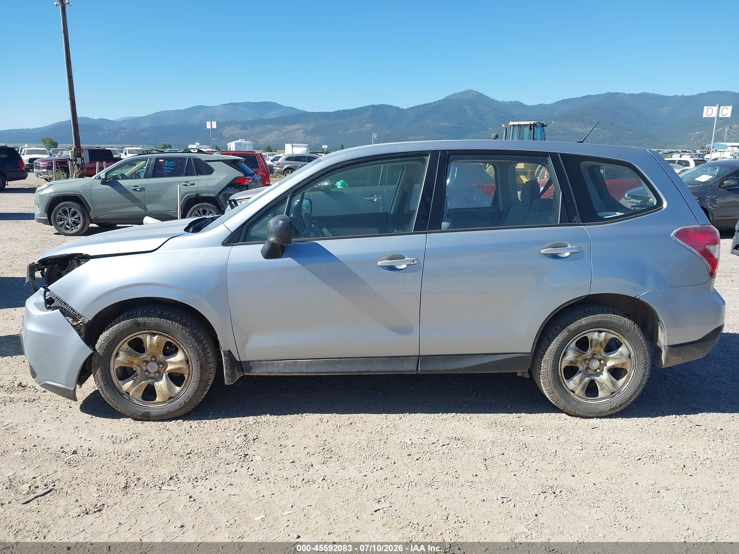 2014 Subaru Forester 2.5i Silver vin: JF2SJAAC7EH436617