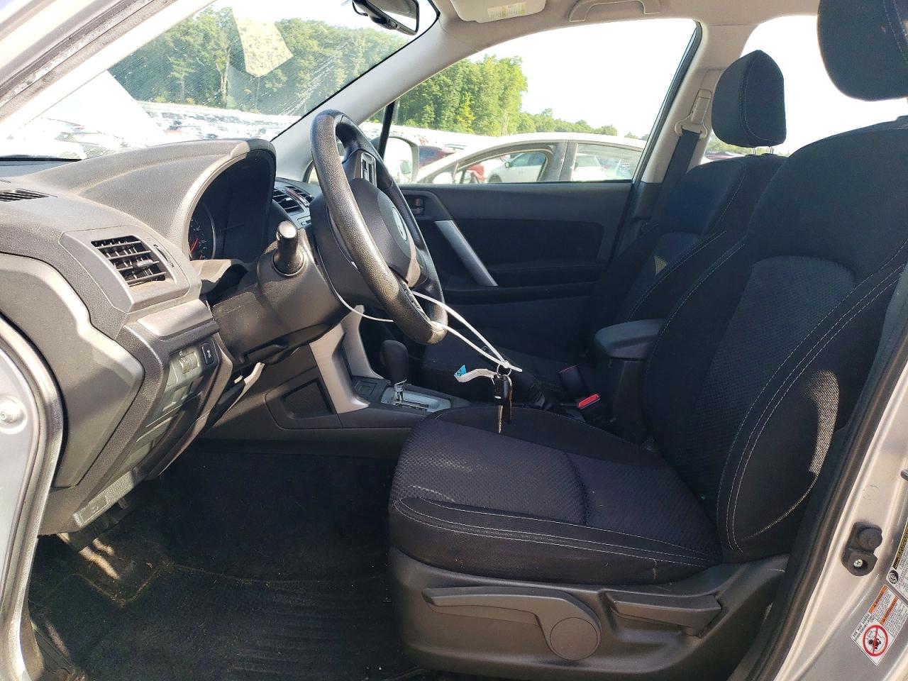 2014 Subaru Forester 2.5i Silver vin: JF2SJAAC7EH441591