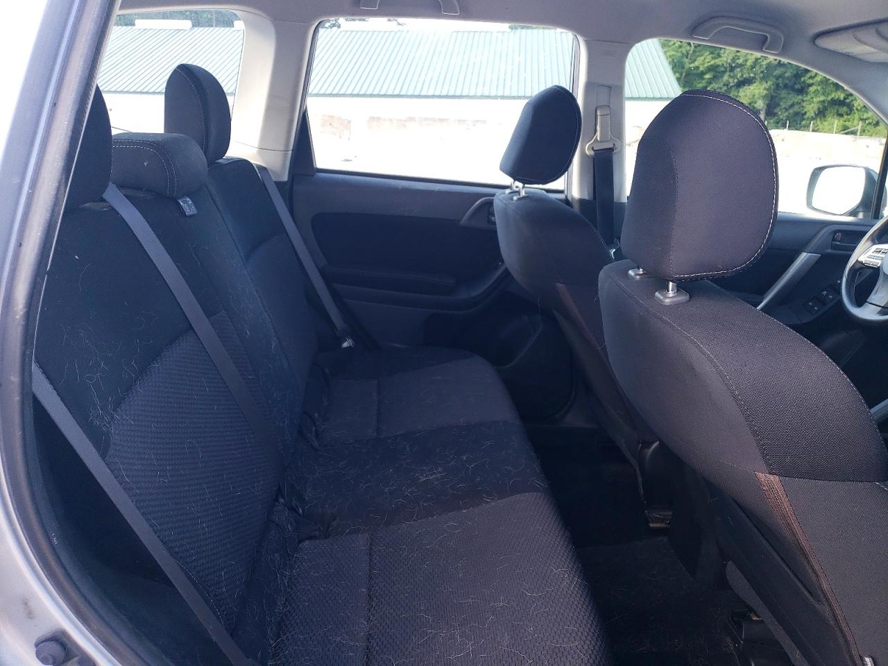2014 Subaru Forester 2.5i Silver vin: JF2SJAAC7EH441591