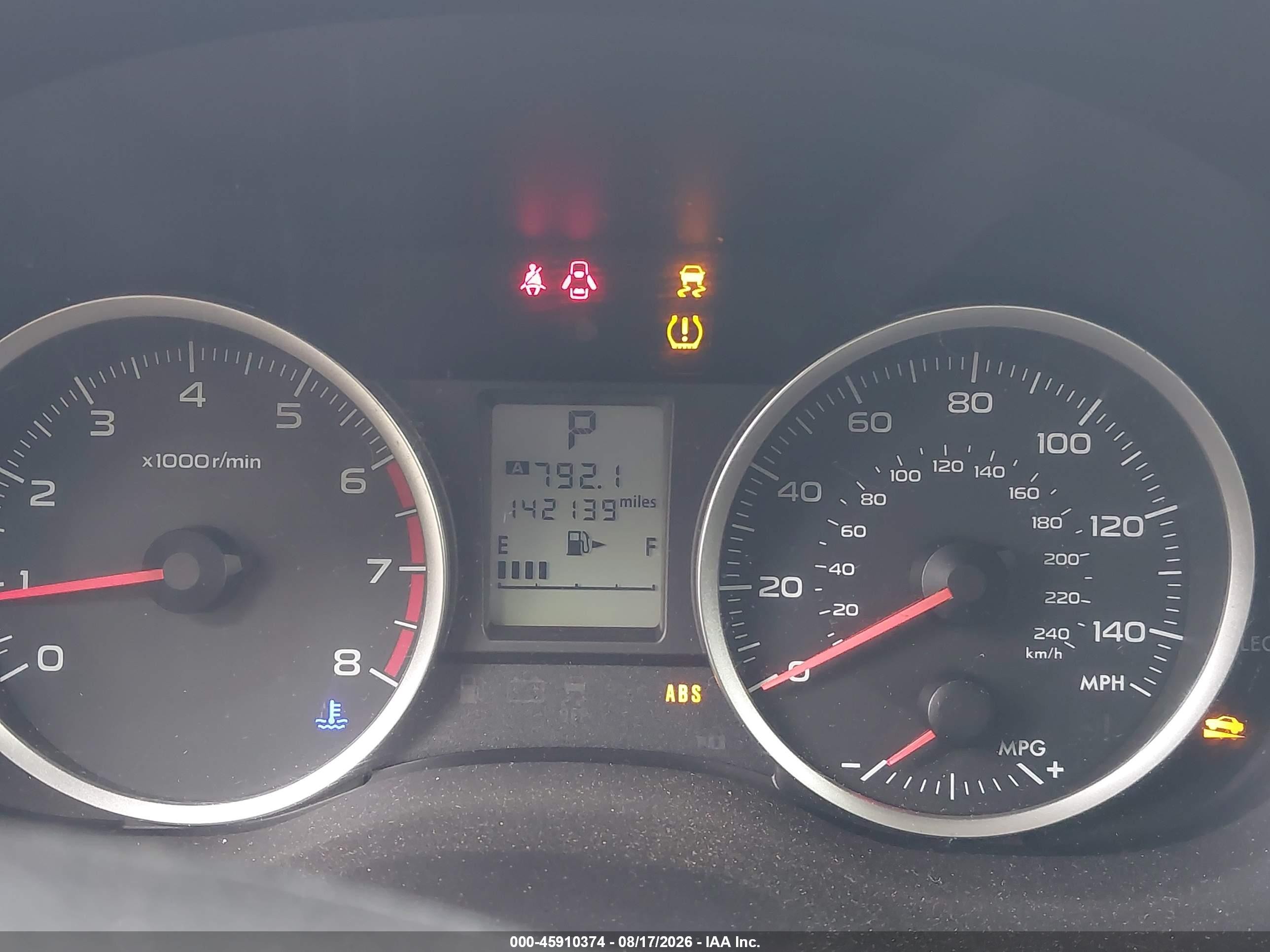 2014 Subaru Forester 2.5i Silver vin: JF2SJAAC7EH486241