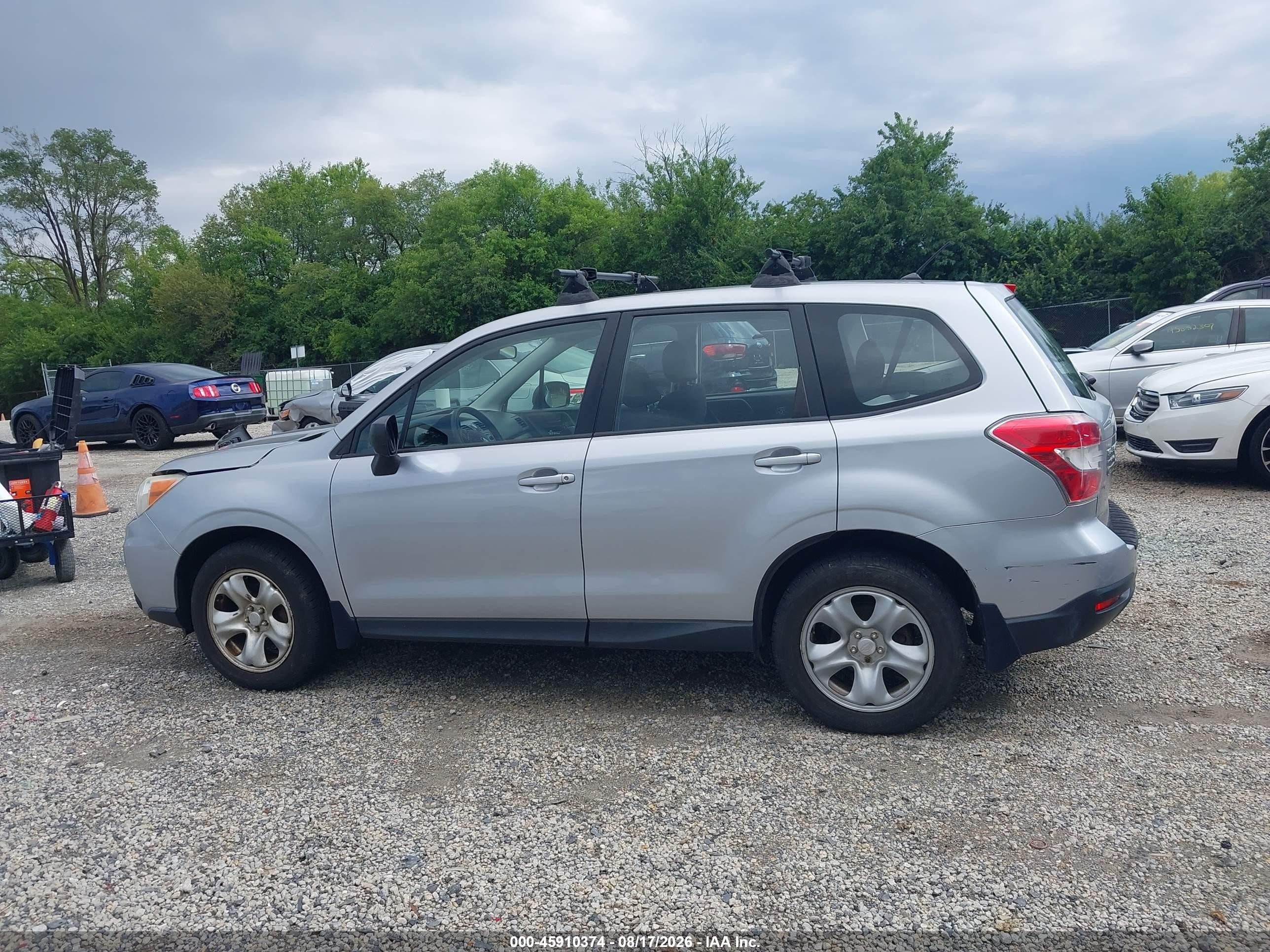 2014 Subaru Forester 2.5i Silver vin: JF2SJAAC7EH486241