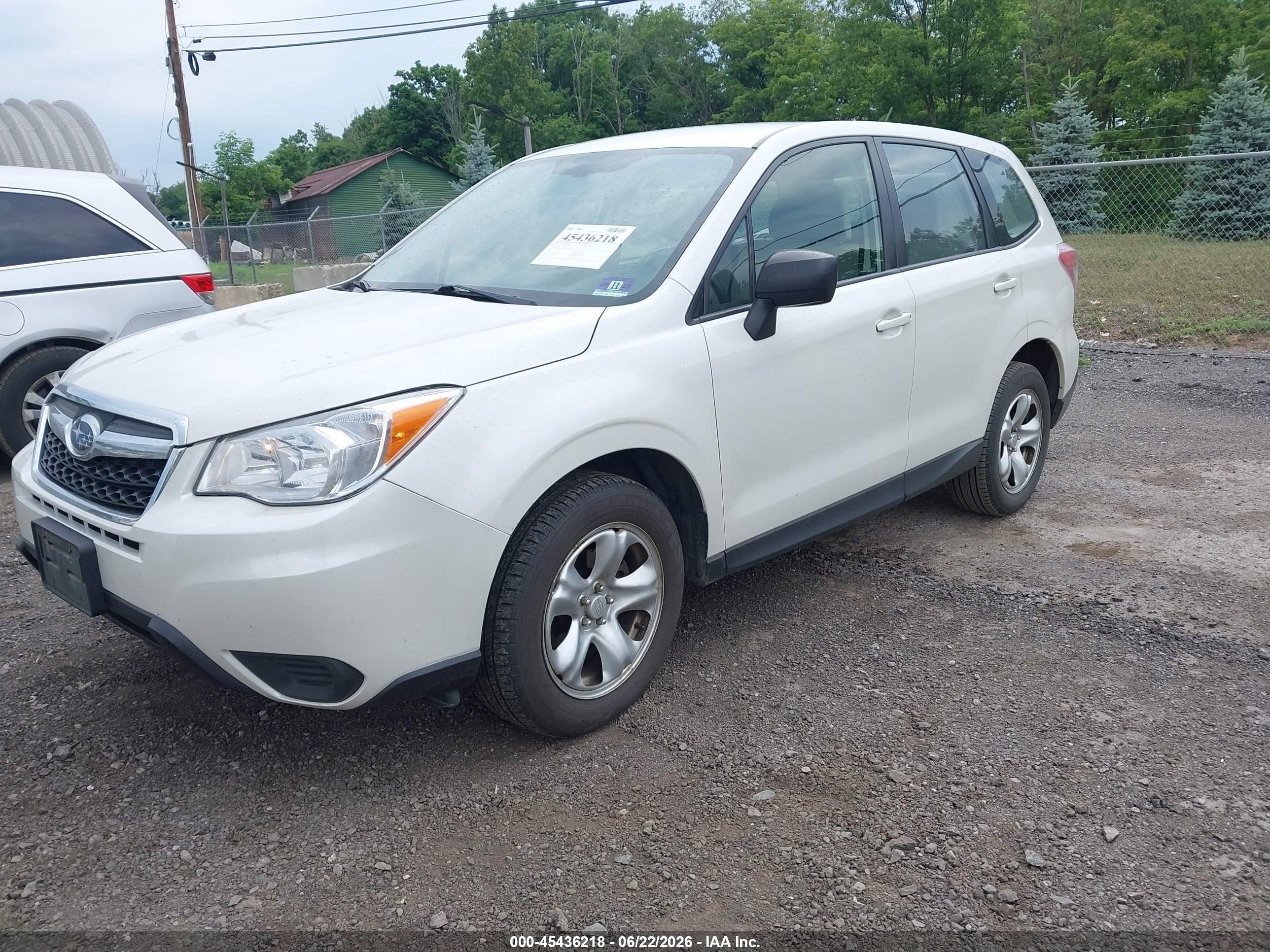 2014 Subaru Forester 2.5i White vin: JF2SJAAC7EH508089