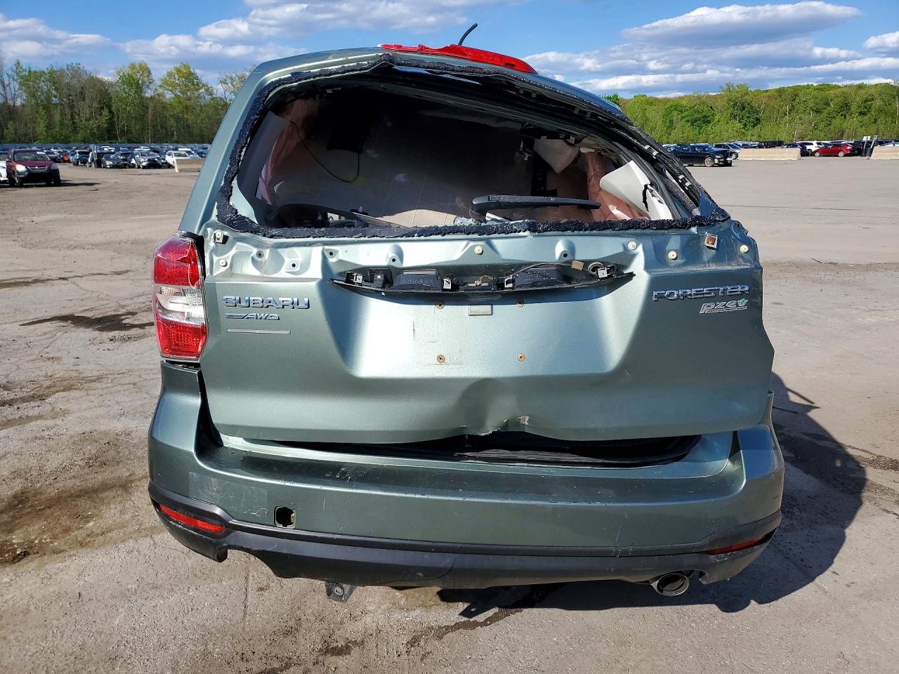2015 Subaru Forester 2.5i Green vin: JF2SJAAC7FH821757