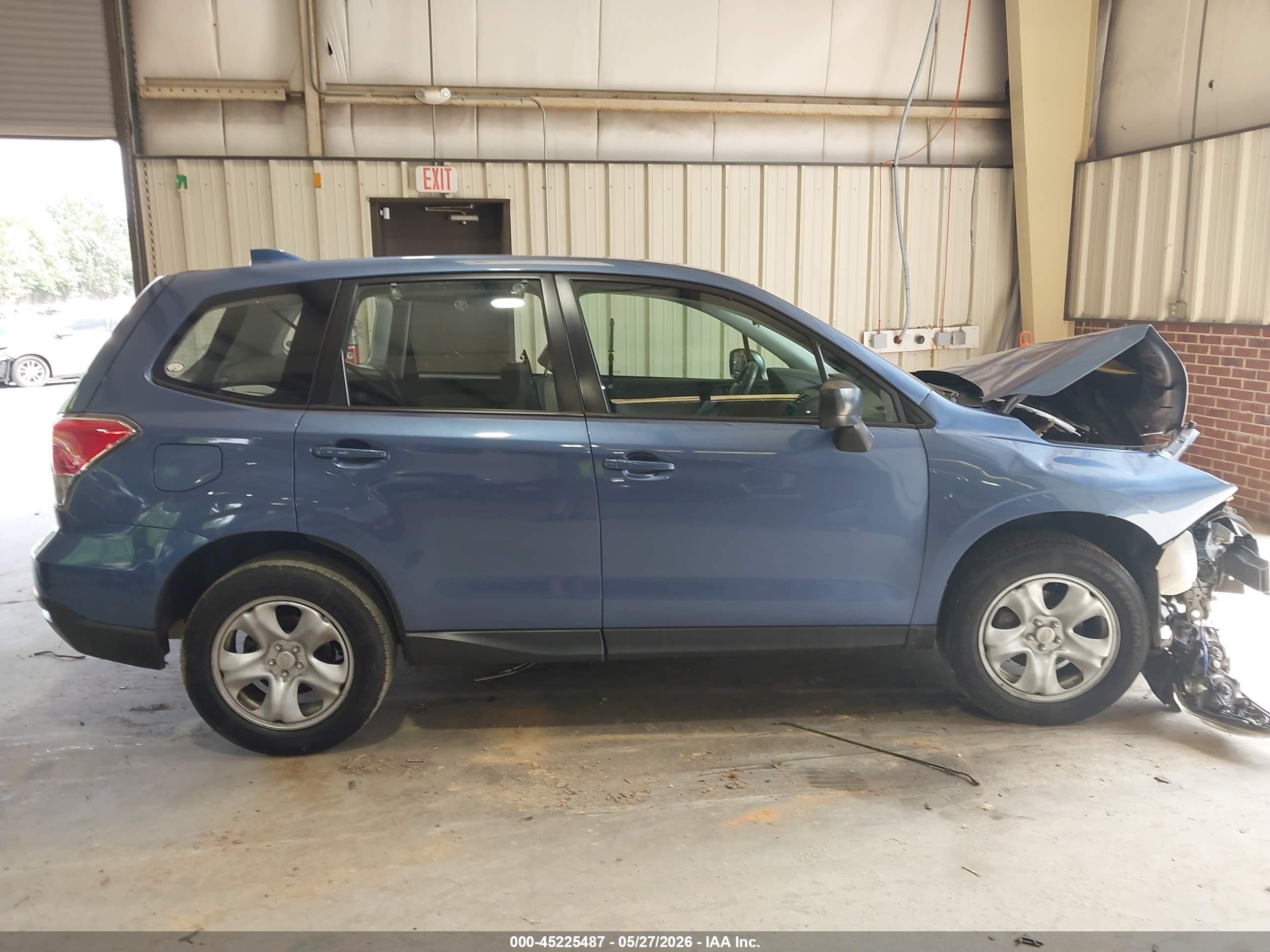 2018 Subaru Forester 2.5i Синий vin: JF2SJAAC7JG606801