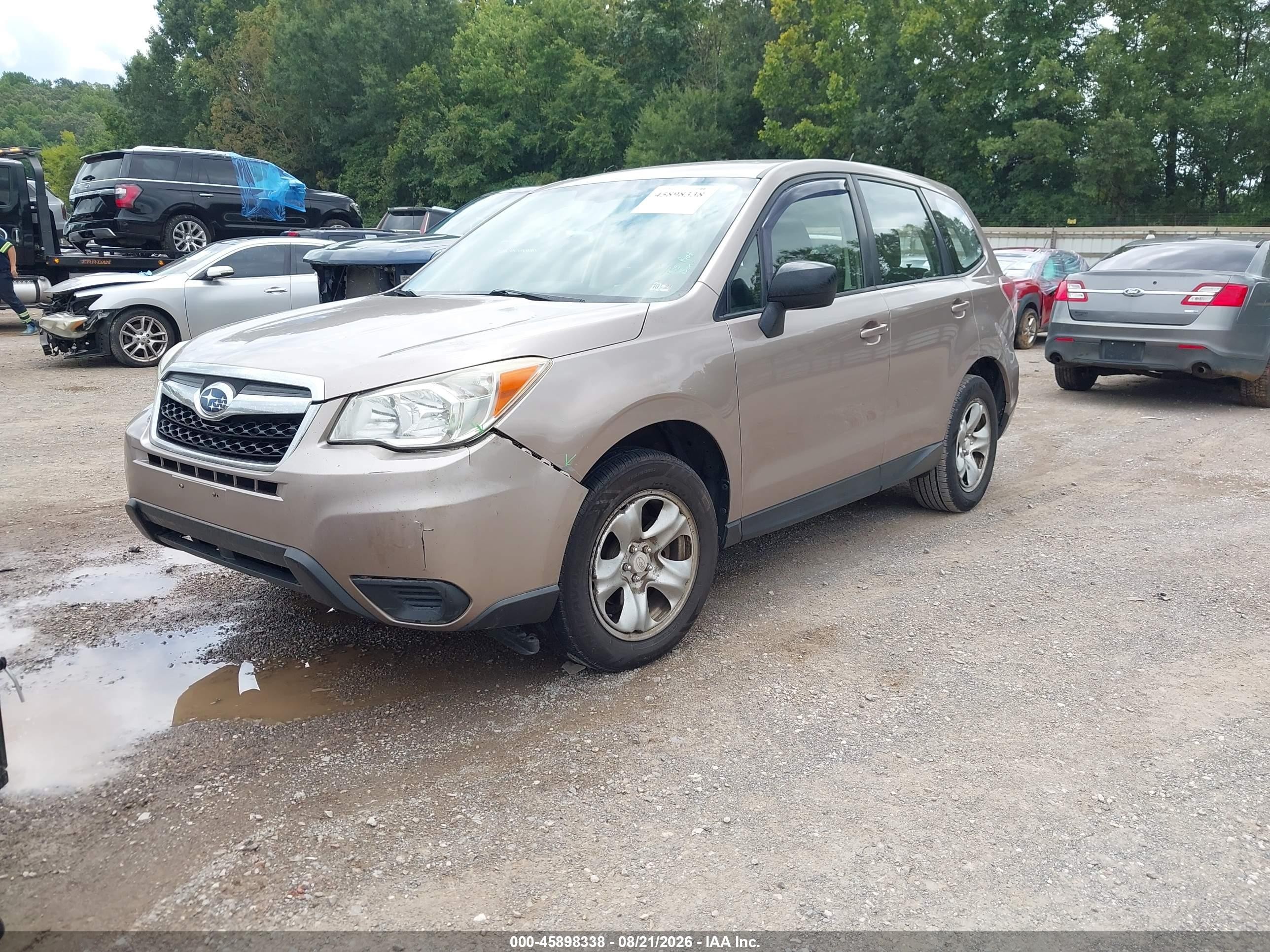 2014 Subaru Forester 2.5i Beige vin: JF2SJAAC8EG415409