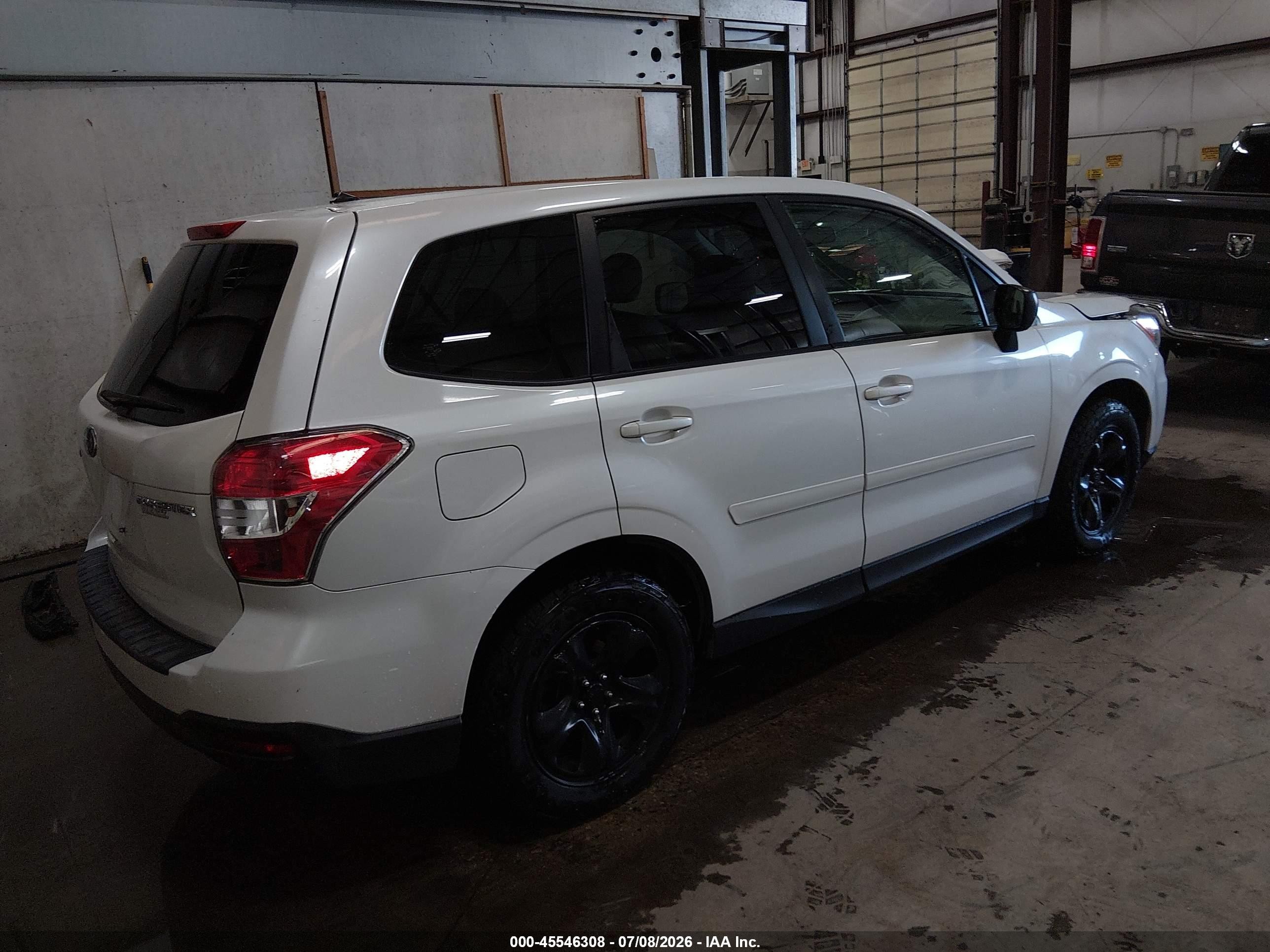 2014 Subaru Forester 2.5i White vin: JF2SJAAC8EH423004