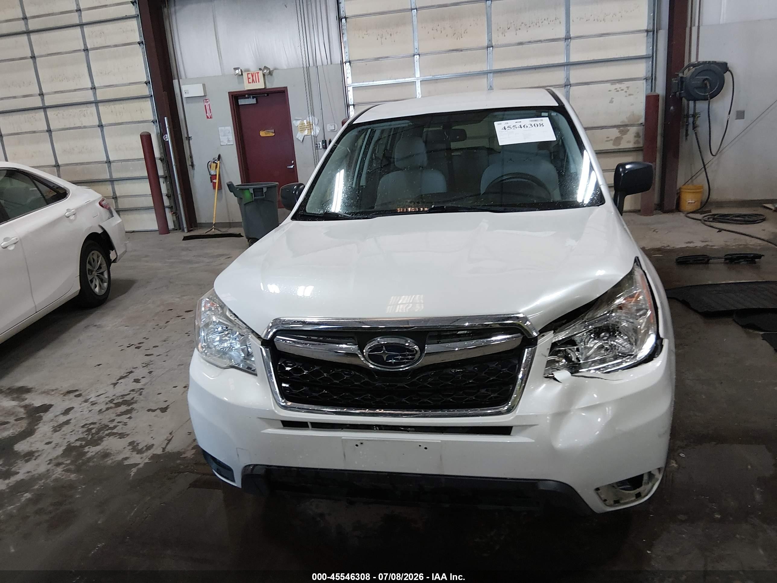 2014 Subaru Forester 2.5i White vin: JF2SJAAC8EH423004