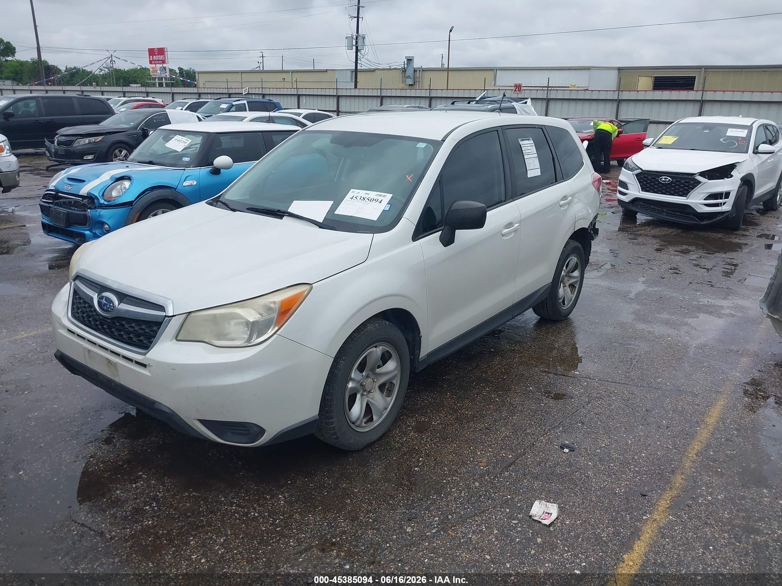 2014 Subaru Forester 2.5i White vin: JF2SJAAC8EH464992