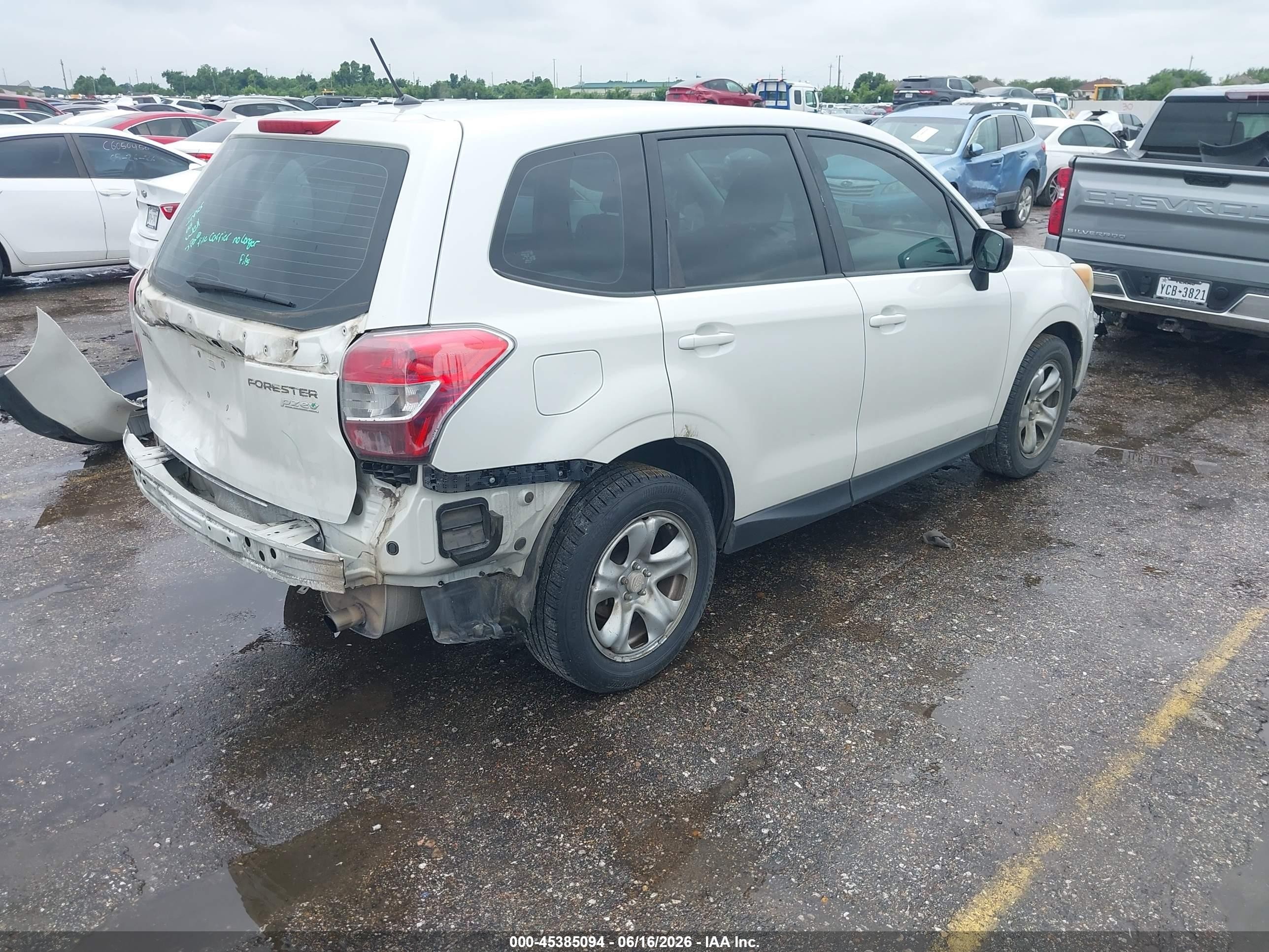 2014 Subaru Forester 2.5i White vin: JF2SJAAC8EH464992