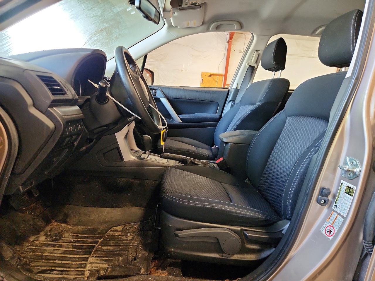 2014 Subaru Forester 2.5i Silver vin: JF2SJAAC8EH487186