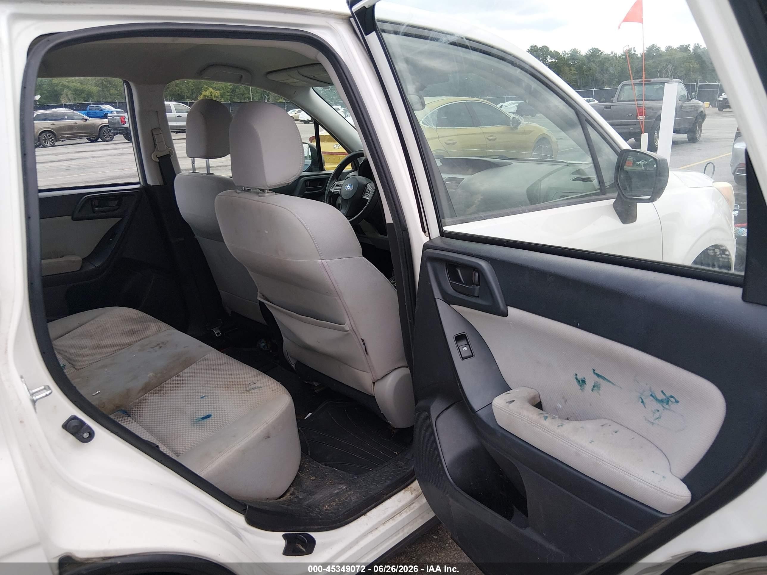 2014 Subaru Forester 2.5i White vin: JF2SJAAC8EH489360