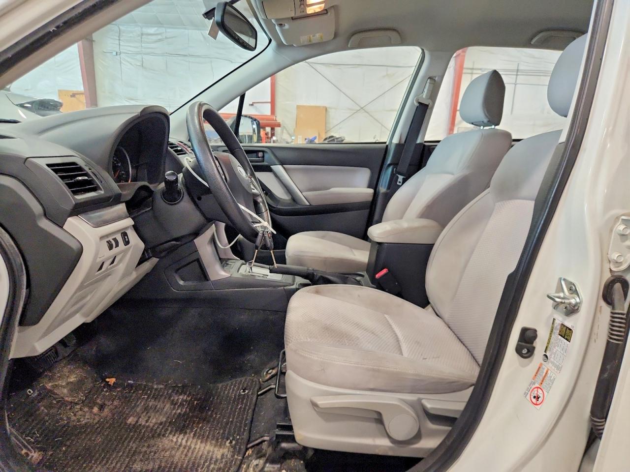 2014 Subaru Forester 2.5i White vin: JF2SJAAC8EH490444