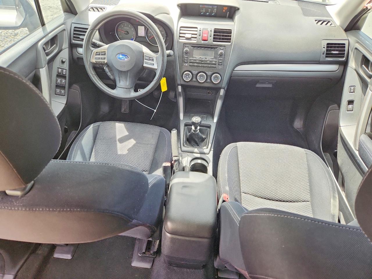 2015 Subaru Forester 2.5i Beige vin: JF2SJAAC8FG458276