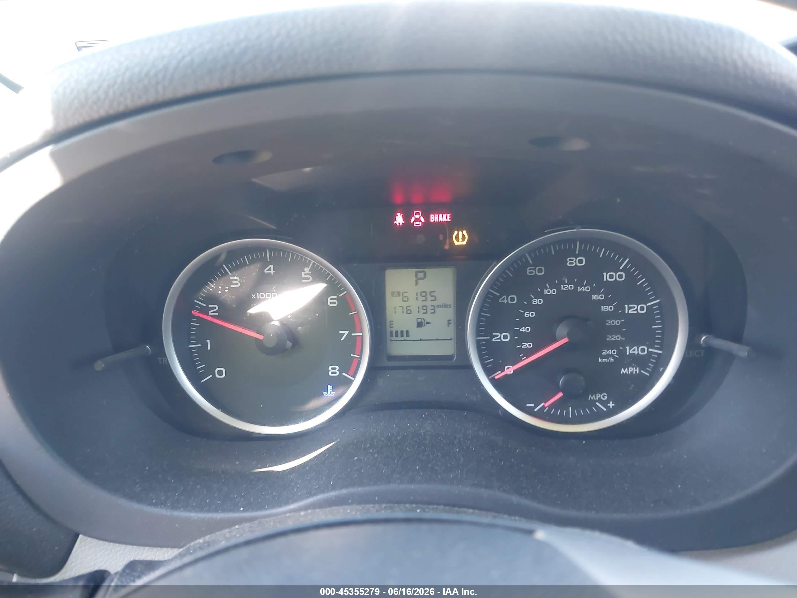 2014 Subaru Forester 2.5i Red vin: JF2SJAAC9EH405515