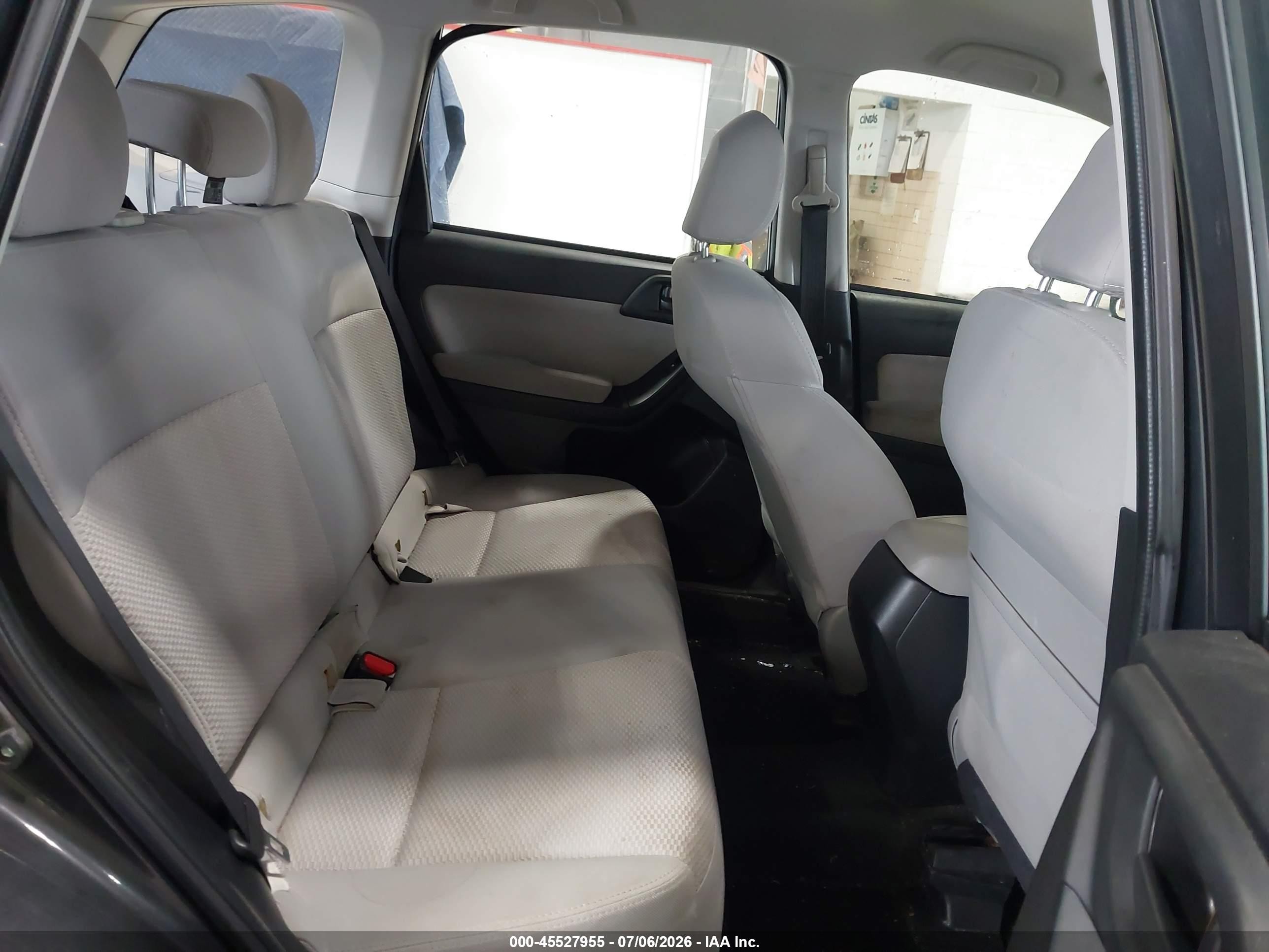 2014 Subaru Forester 2.5i Gray vin: JF2SJAAC9EH483485