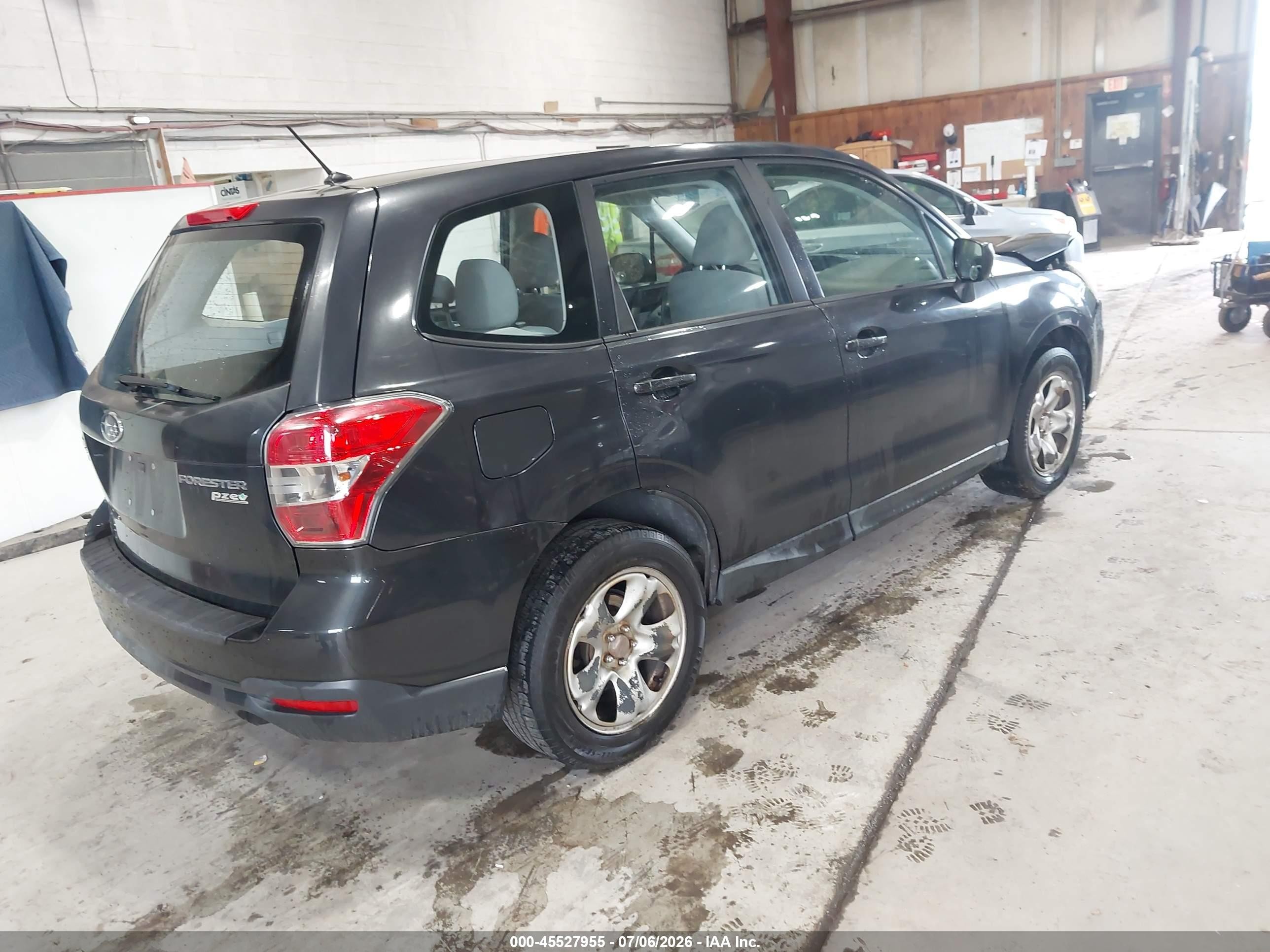 2014 Subaru Forester 2.5i Gray vin: JF2SJAAC9EH483485