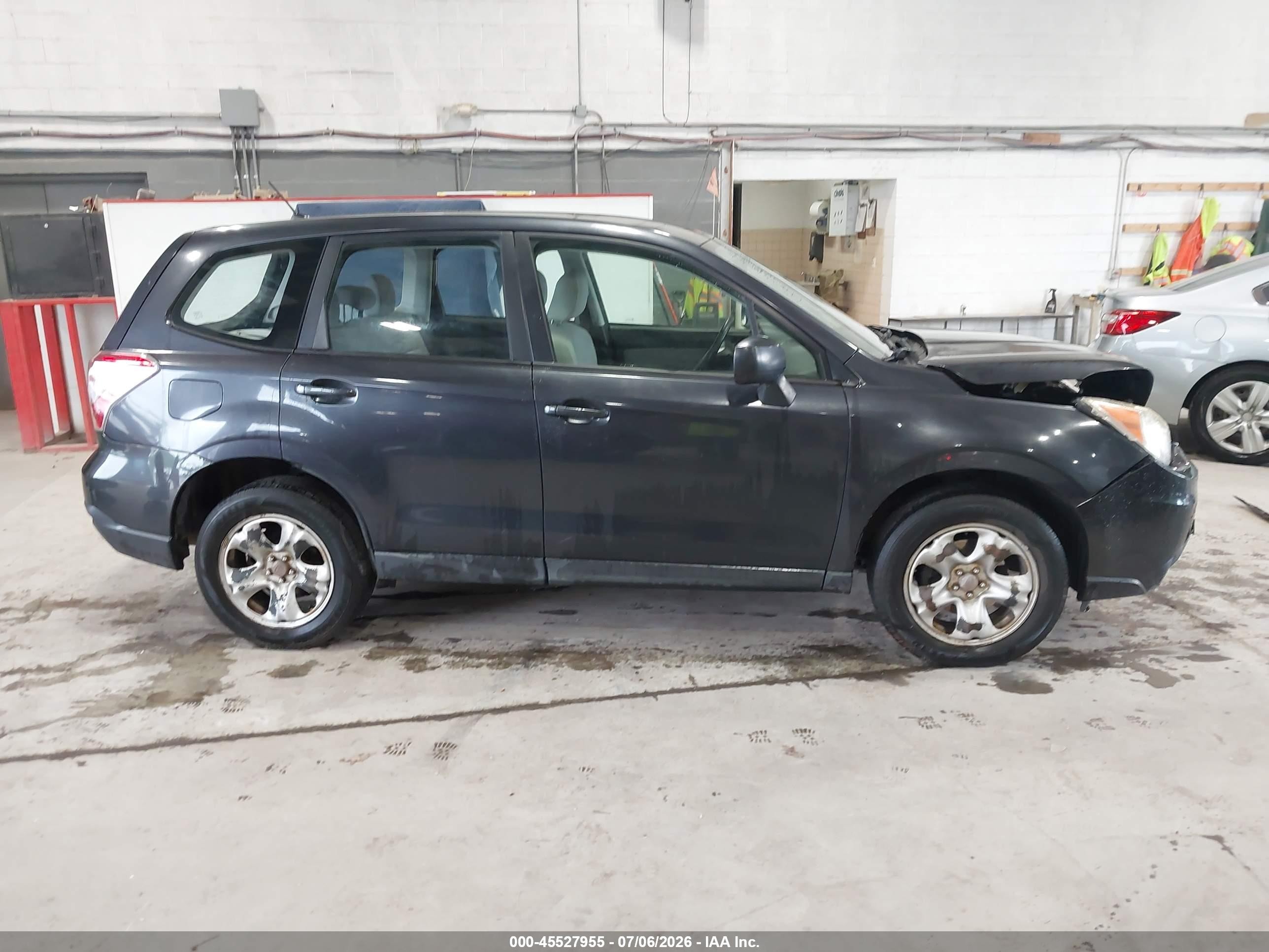 2014 Subaru Forester 2.5i Gray vin: JF2SJAAC9EH483485