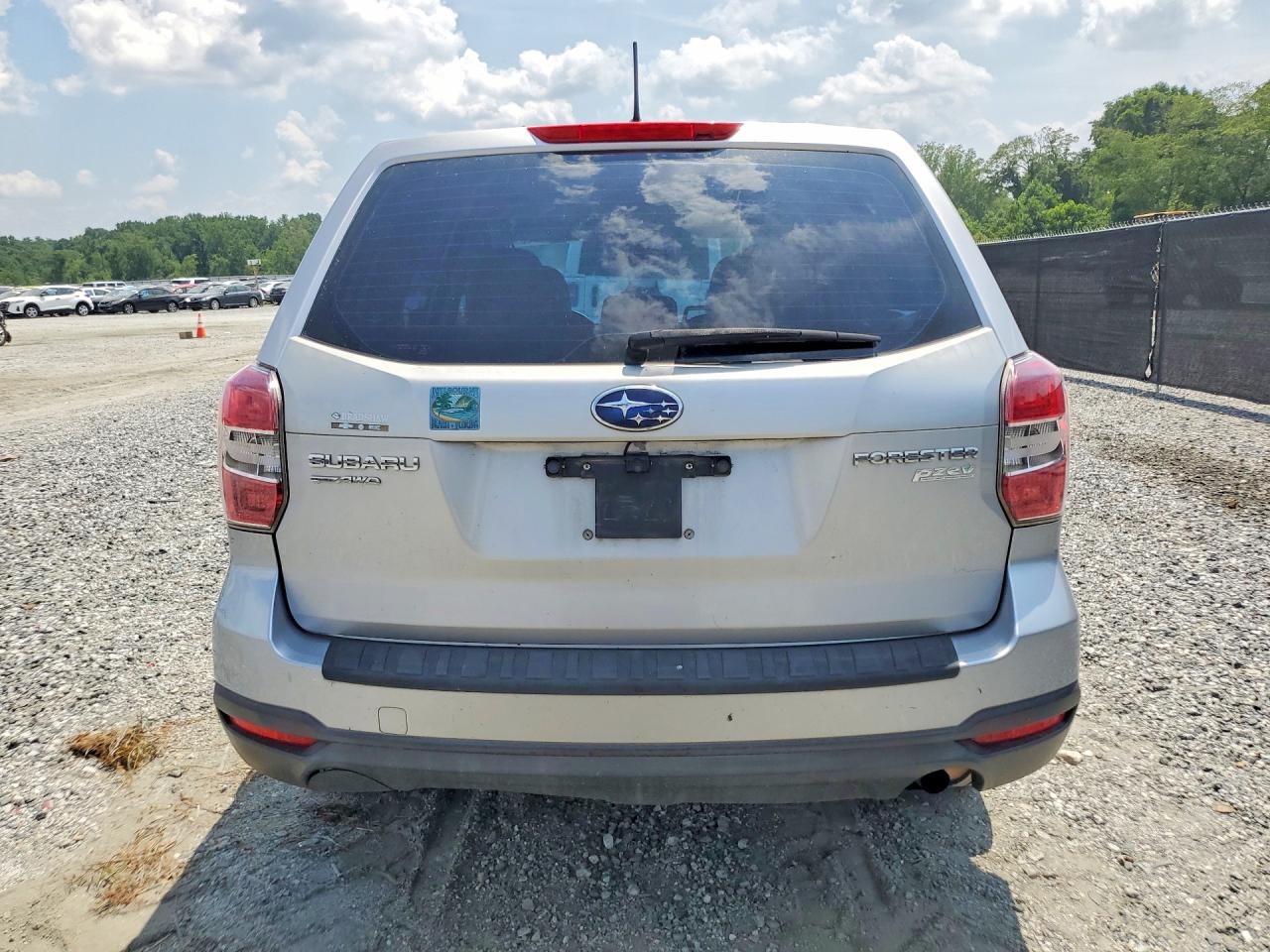 2014 Subaru Forester 2.5i Silver vin: JF2SJAAC9EH522494